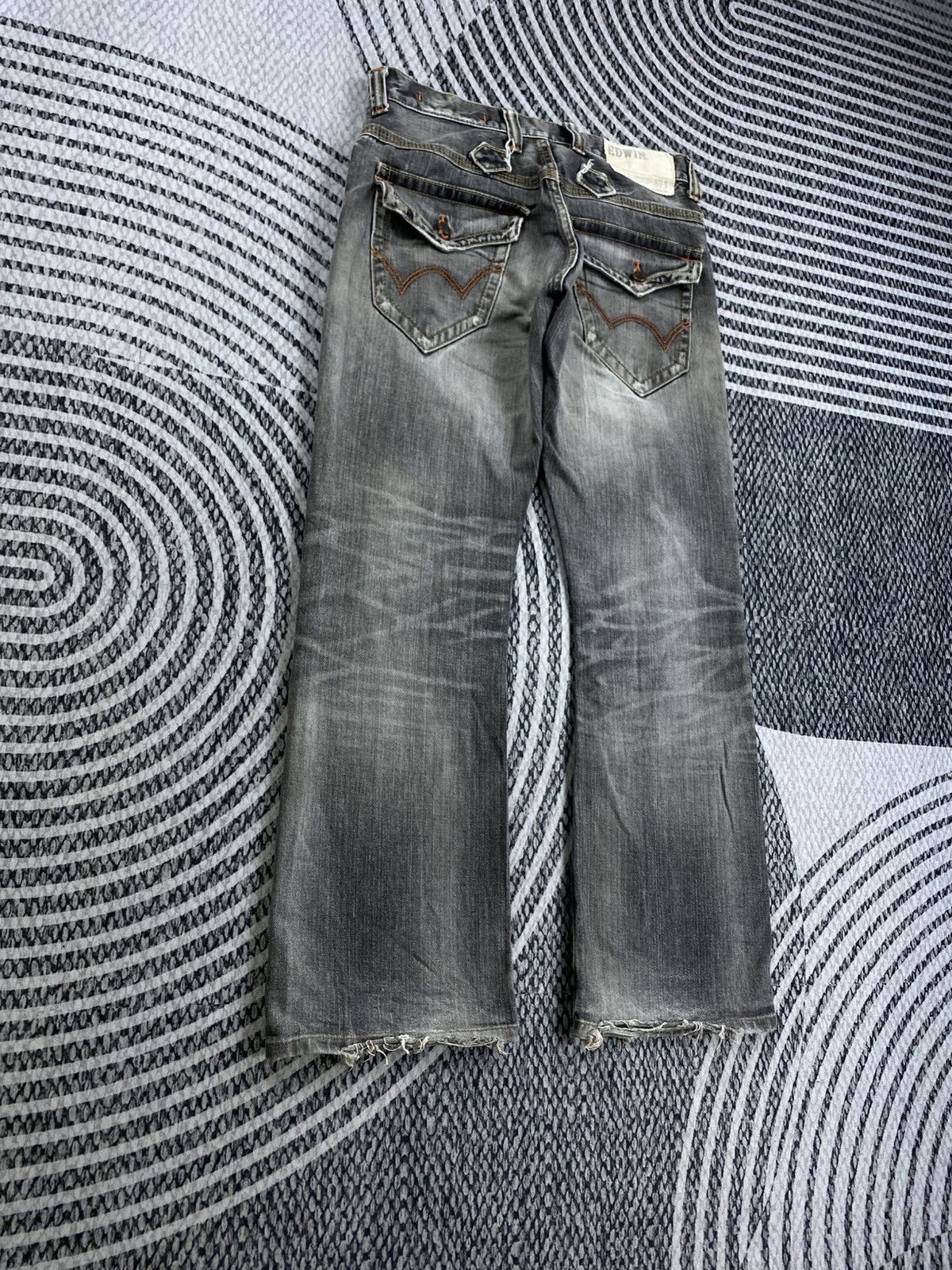 Edwin Vintage Edwin Wash Grey Distressed Denim Pants Size US 35 - 5 Thumbnail