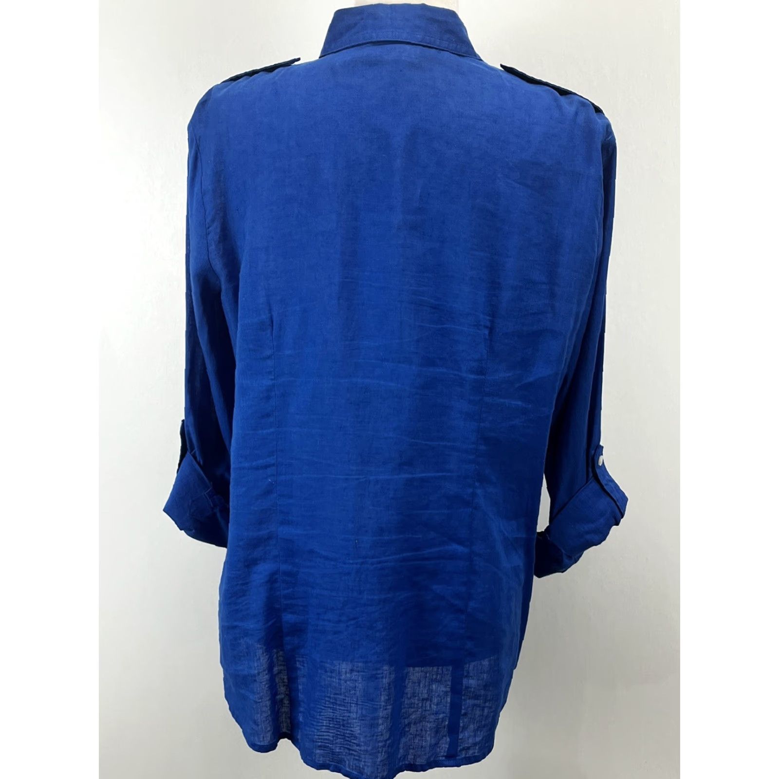 Vintage Chicos Button-Up Shirt Women 2 Blue Linen Blend Long Sleeve Collared Beach Coastal Epaulettes Lightweight Casual Travel Vintage? No Size XS / US 0-2 / IT 36-38 - 3 Thumbnail