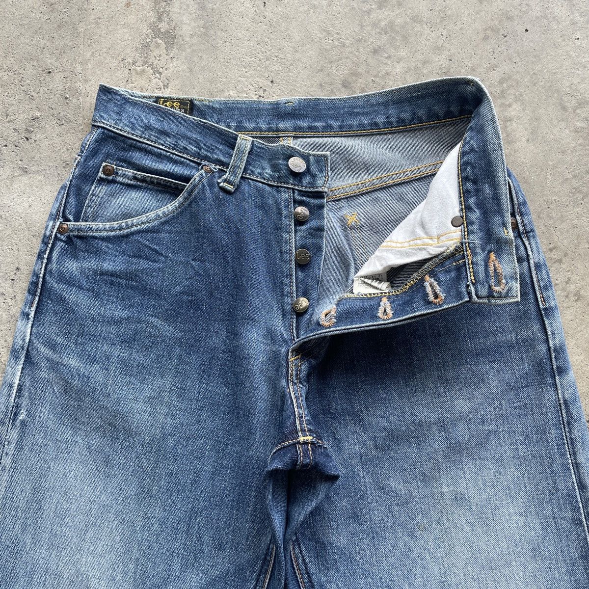 Japanese Brand Vintage Japan Lee Faded Fly Button Jeans Pants Denim W27 Size US 27 - 6 Thumbnail