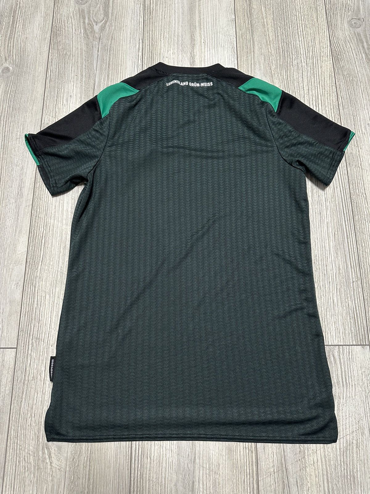 Umbro Umbro FC Werder Bremen Soccer Jersey Football Shirt 2021/22 Size US S / EU 44-46 / 1 - 5 Thumbnail