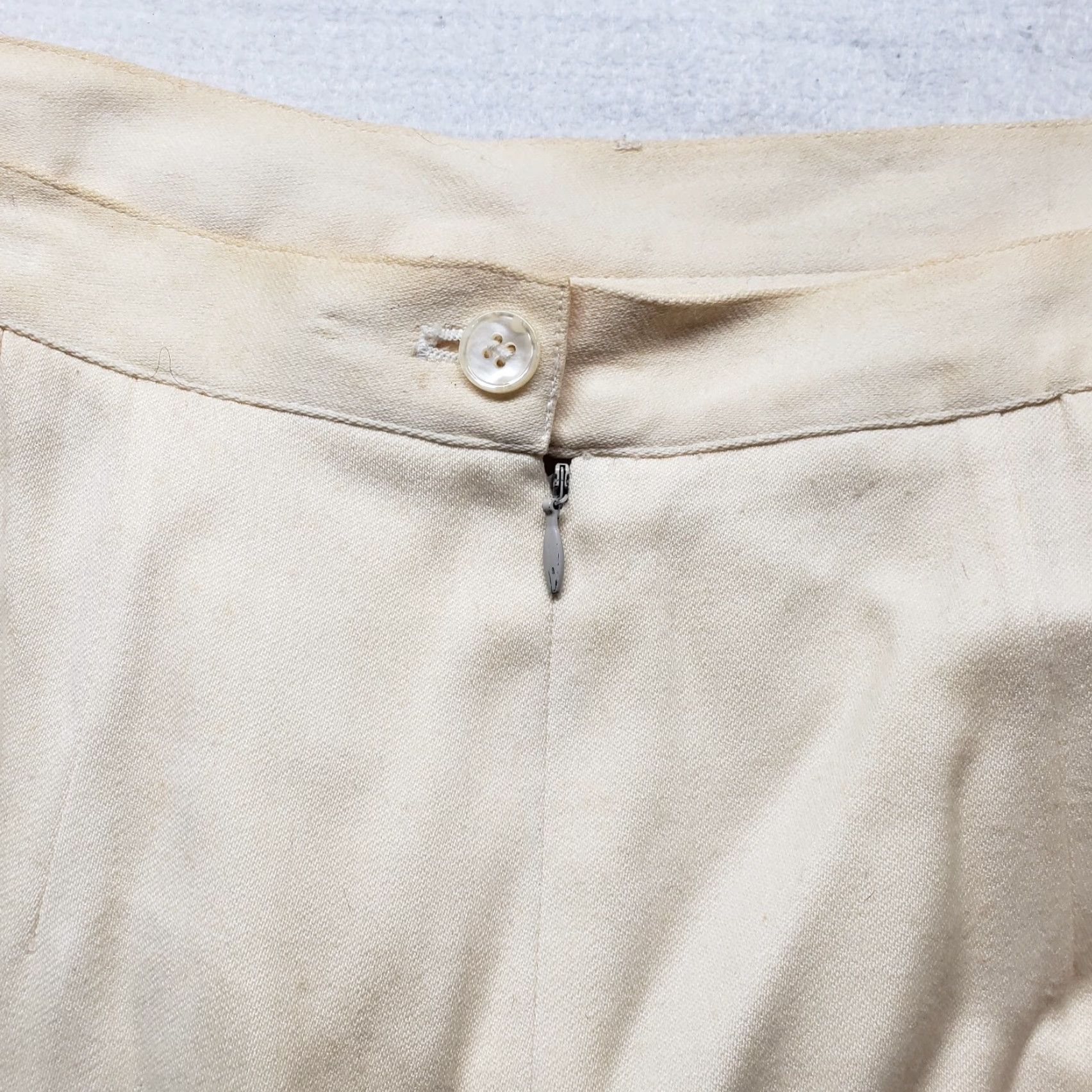 Liz Claiborne VINTAGE Liz Claiborne Yellow Pocket High Waist Wool Rayon Lined Skirt Women's 12 Size 34" / US 12 / IT 48 - 7 Thumbnail