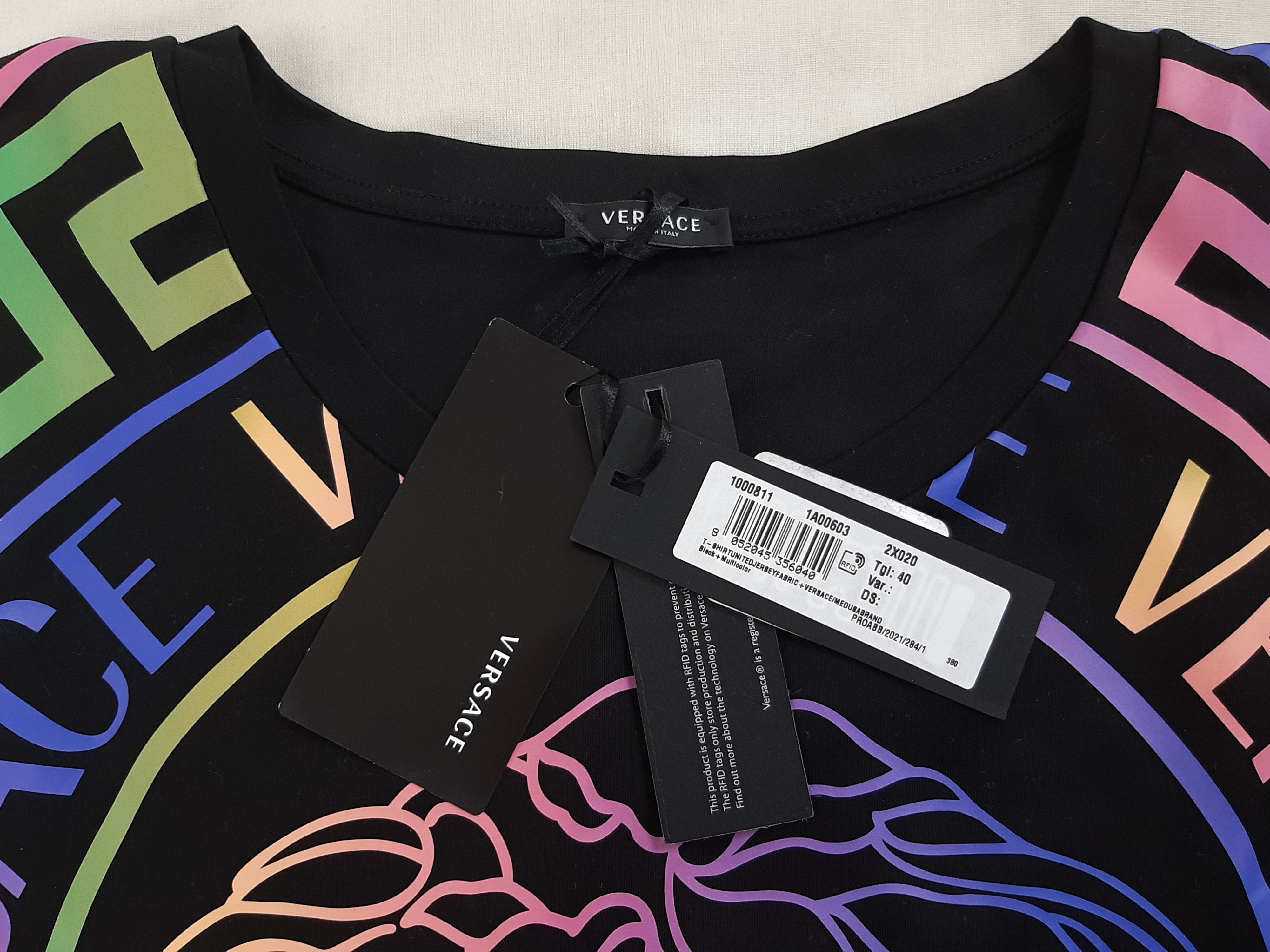 Versace Versace Medusa Head Logo Print T-Shirt Women's Size IT 40 Size S / US 4 / IT 40 - 8 Thumbnail