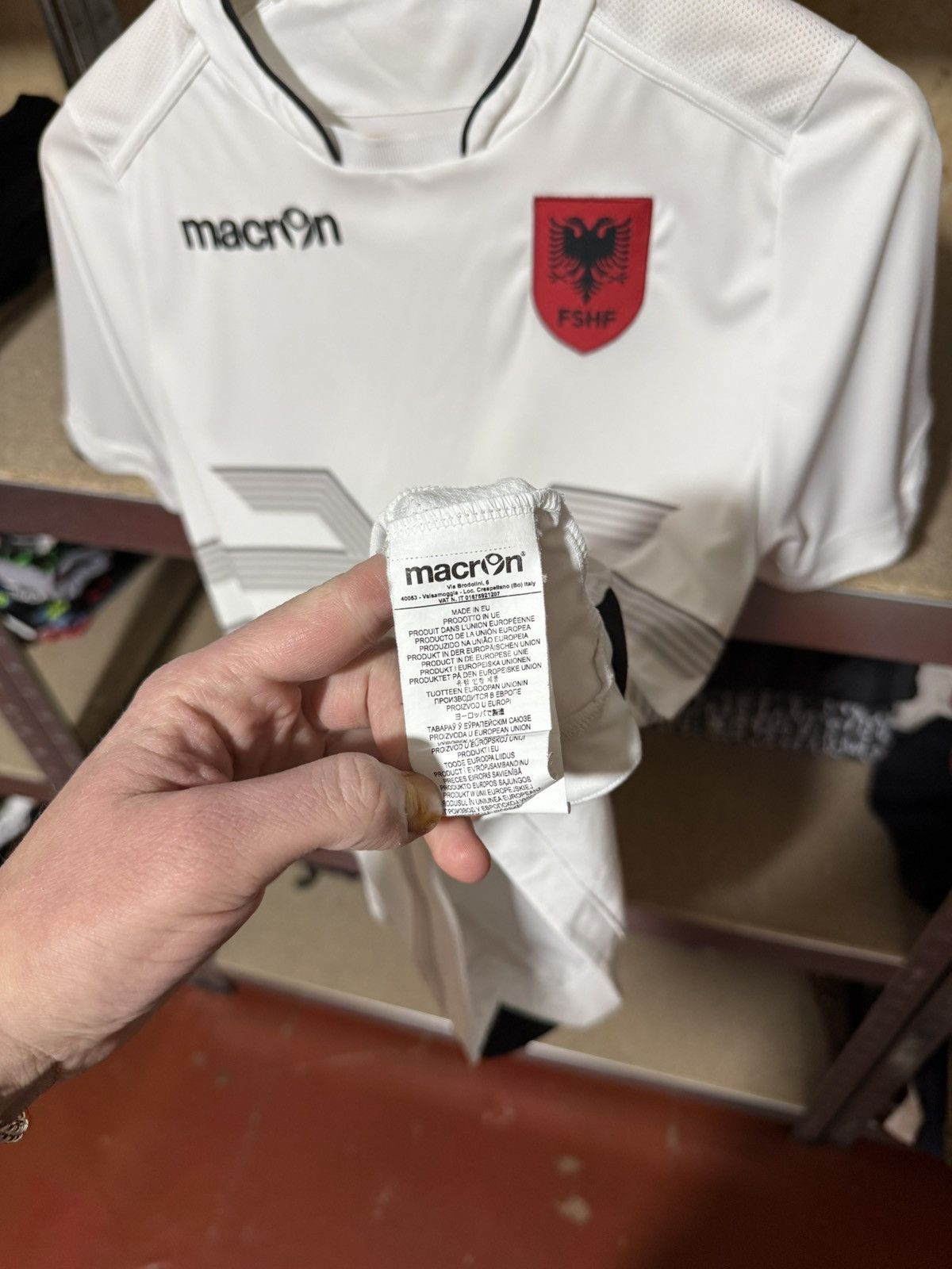 Macron × Vintage Vintage Macron Albania 2016 2017 Football Soccer Jersey Size US S / EU 44-46 / 1 - 7 Thumbnail