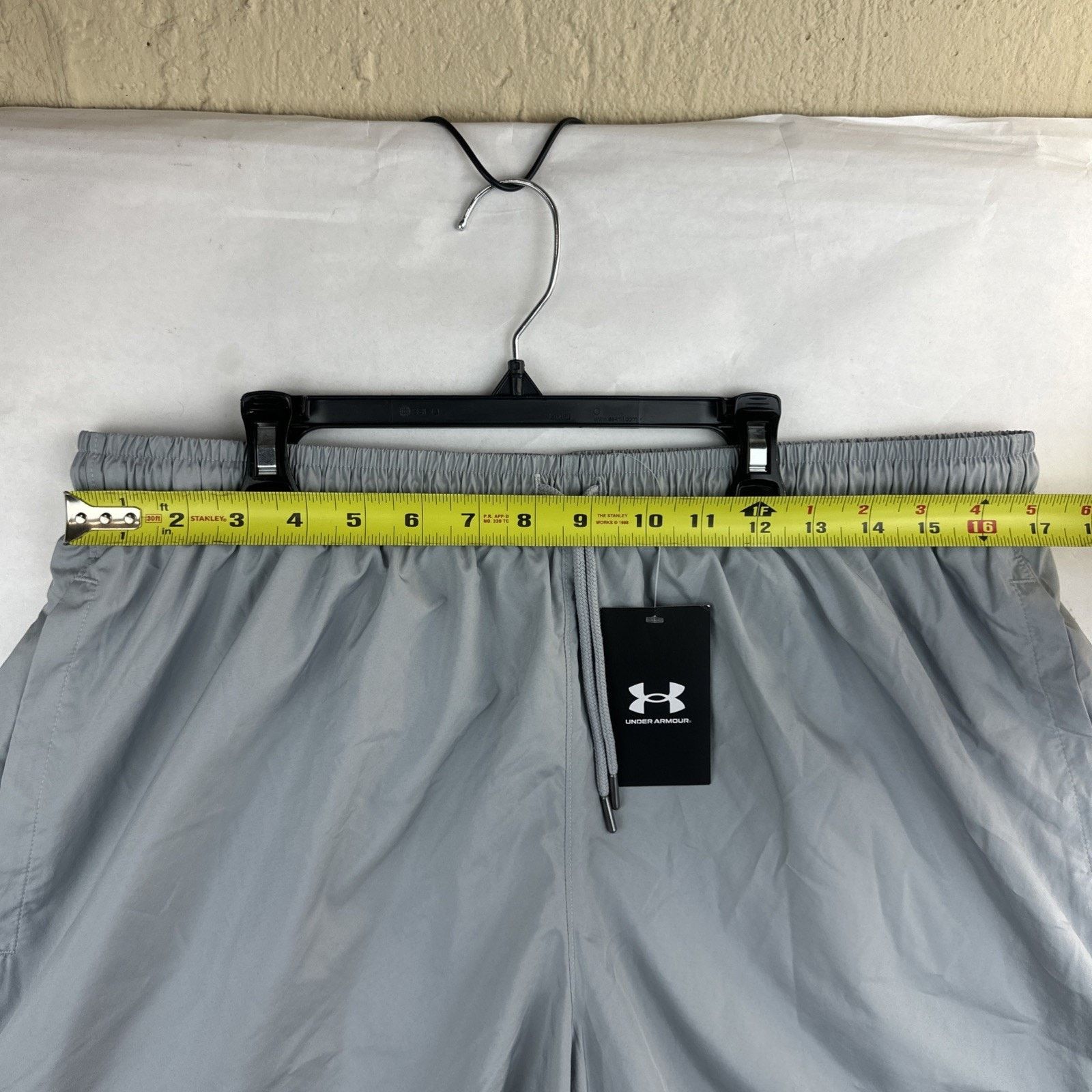 Under Armour NWT Men's Under Armour Size XL Size US 39 - 5 Thumbnail