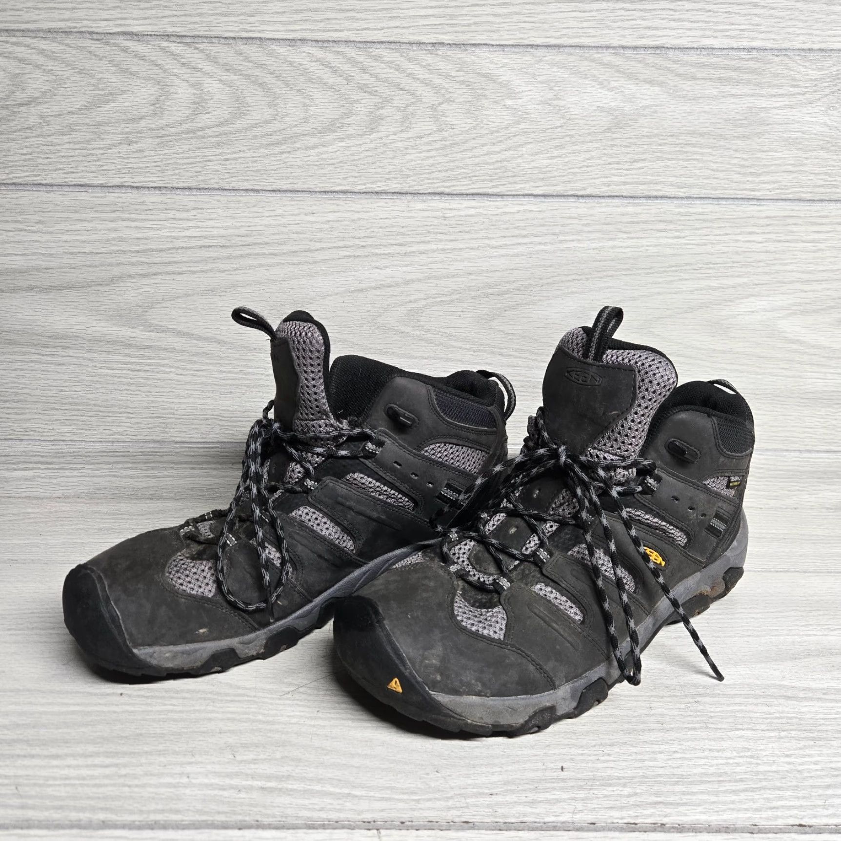KEEN KEEN VINTAGE Black Waterproof Lightweight Hiking Boots 1020210 Adult Men's Size 13 Size US 13 / EU 46 - 2 Thumbnail