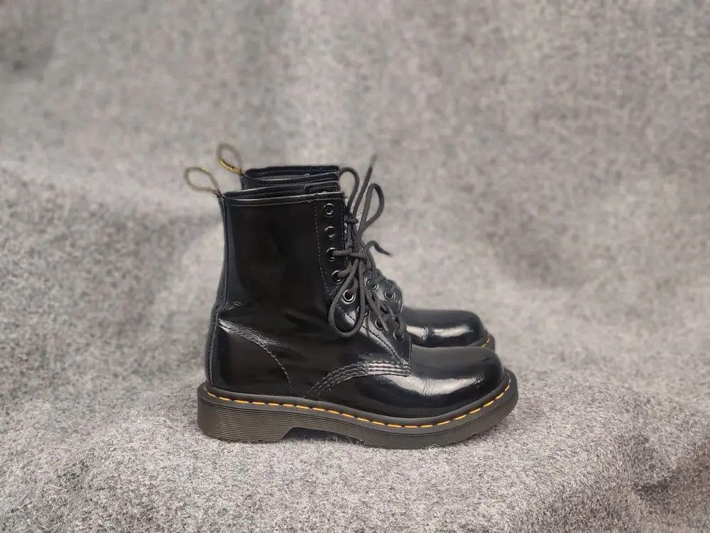 Dr. Martens Dr. Martens 11821 Patent Black Leather Combat lace up Boots Size US 6 / IT 36 - 1 Thumbnail