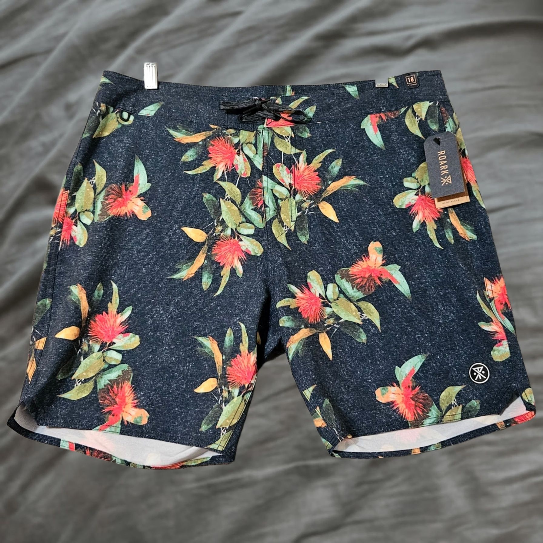 Roark Roark Passage 18" La Selva Board Shorts Swim Navy Size 36 NWT Men's Size US 36 / EU 52 - 1 Thumbnail