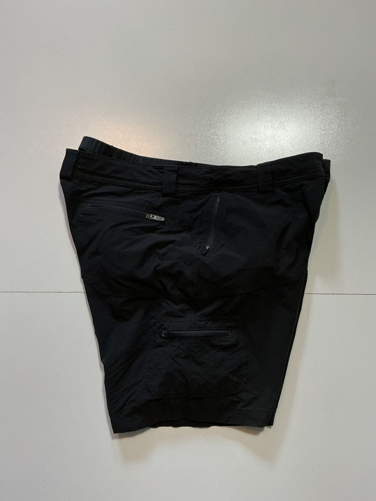 L.L. Bean L.L. Bean SunSmart Black Mountain Bike Cycling Liner Shorts Size US 38 / EU 54 - 2 Thumbnail