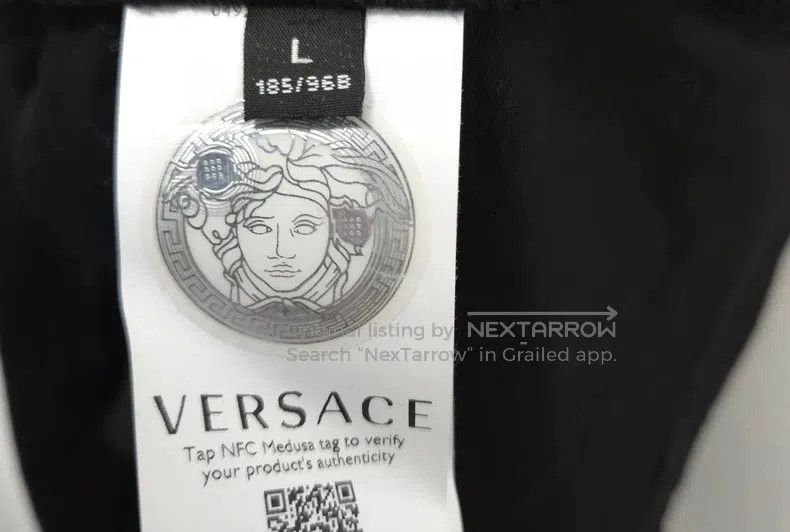 Versace Versace Medusa short-sleeved Size US L / EU 52-54 / 3 - 7 Thumbnail