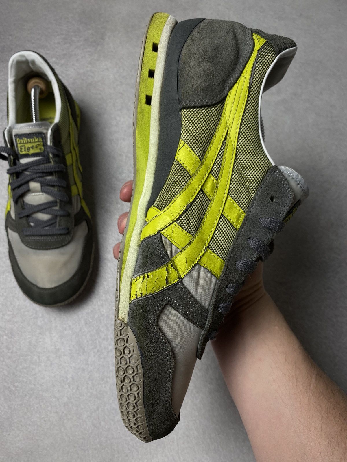 Asics Vintage Asics Onitsuka Tiger OG Distressed Sneakers Y2K Size US 11 / EU 44 - 10 Thumbnail