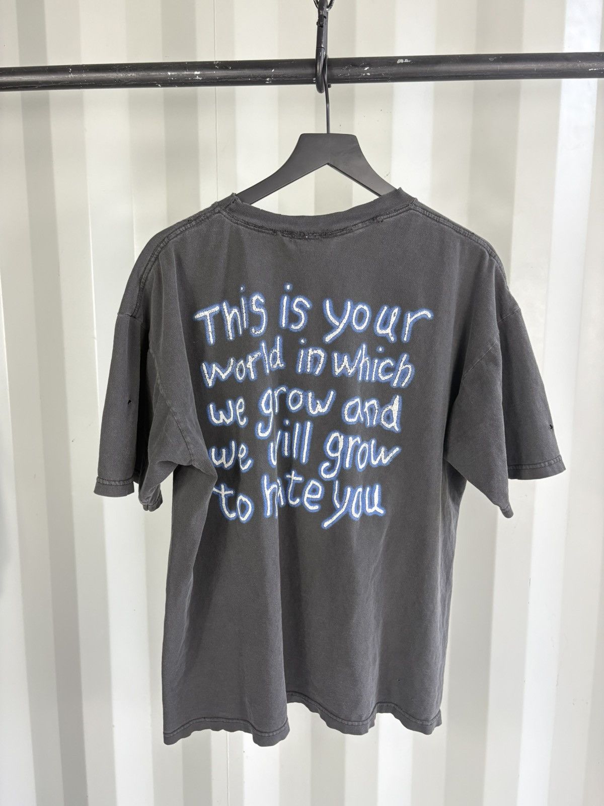 Band Tees Vintage Marilyn Manson This is Your World Faded Shirt Size US XL / EU 56 / 4 - 3 Thumbnail