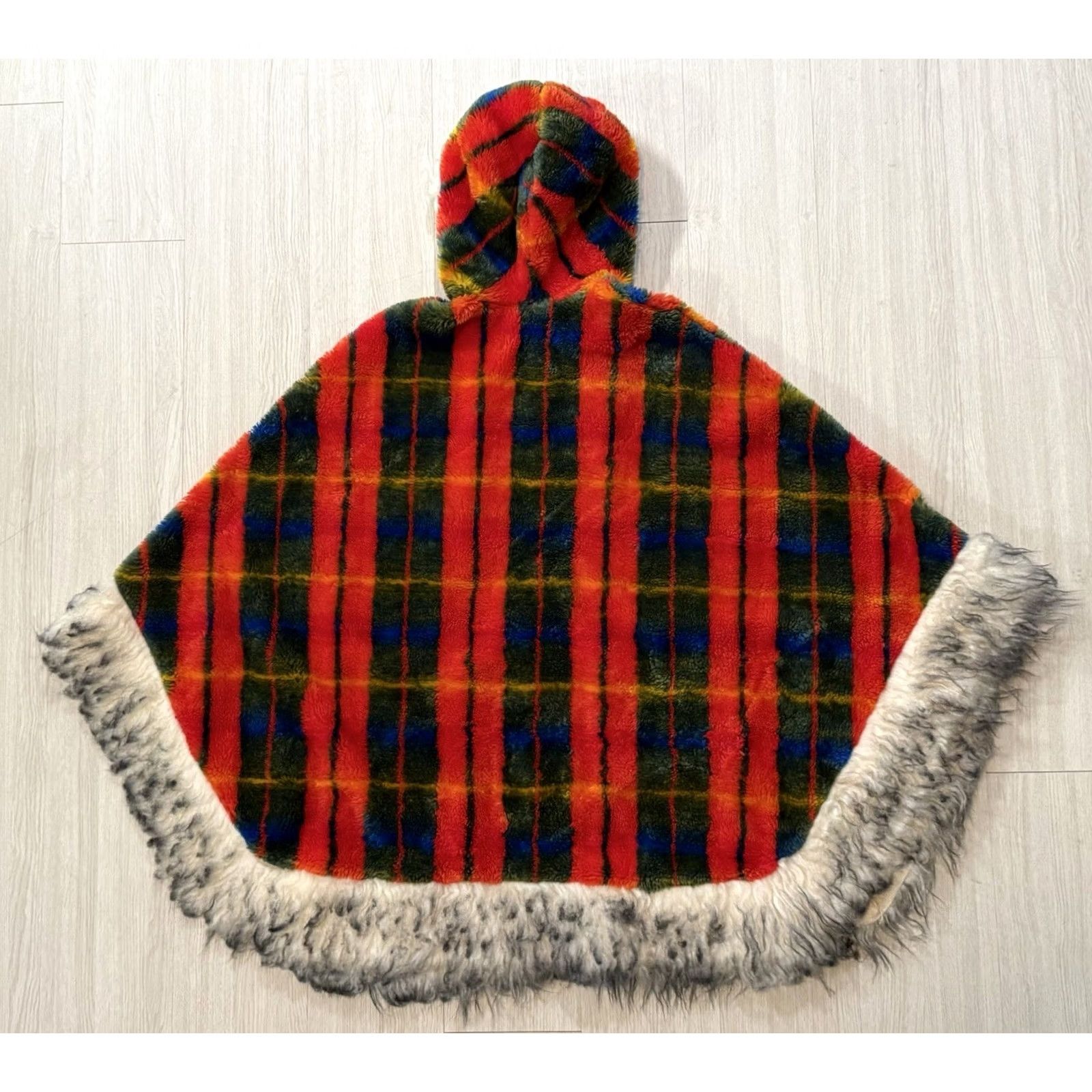 Vintage VINTAGE 60s Women's Poncho Cape Plaid OSFA Mod Carnaby Street Bohemian ILGWU USA Size ONE SIZE - 2 Thumbnail