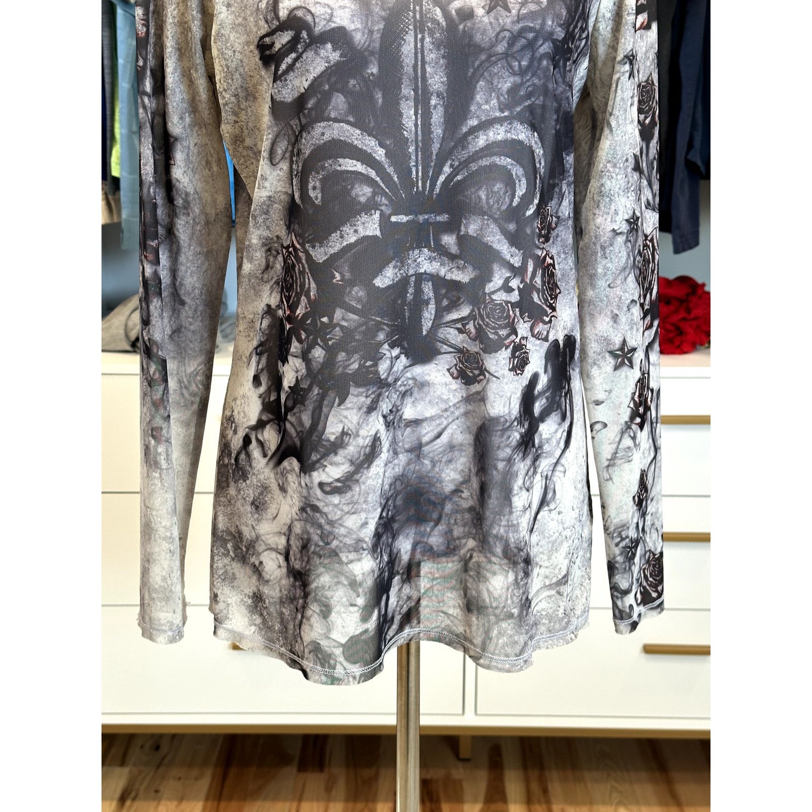 Rock & Republic Rock & Republic Women's Fleur De Lis Gray Graphic Mesh Top M Size M / US 6-8 / IT 42-44 - 3 Thumbnail