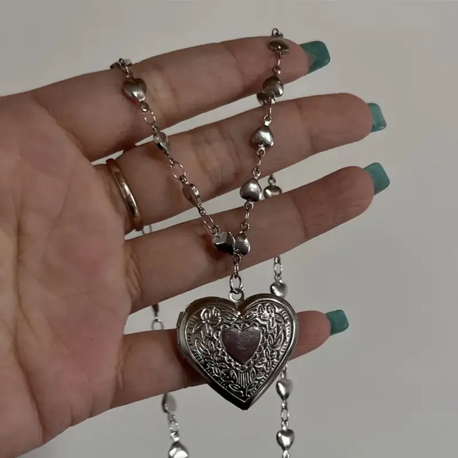Other 3x Set Vintage Style Heart Locket Necklace Pendant Necklace Size ONE SIZE - 4 Thumbnail