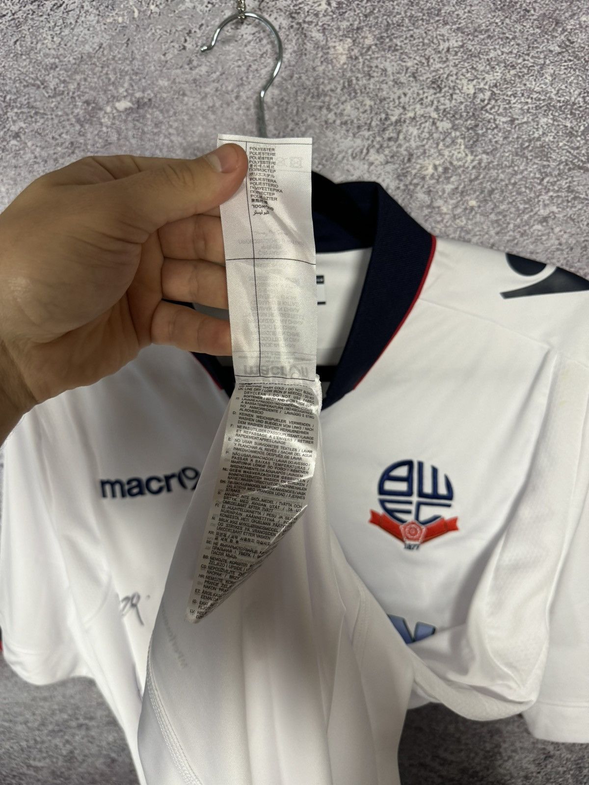 Macron × Vintage Vintage Bolton Wanderers 2016/17 Macron Soccer Jersey Size US XL / EU 56 / 4 - 14 Thumbnail