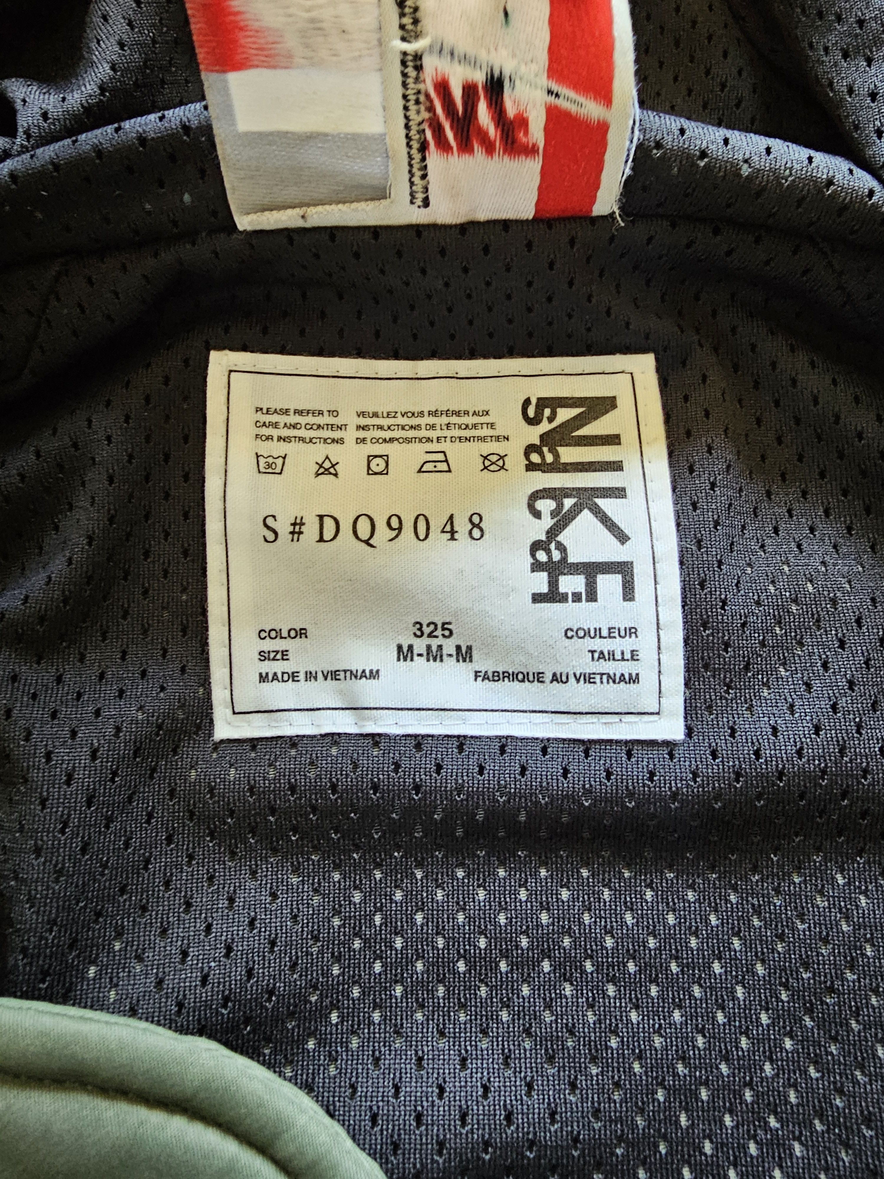 Nike × Sacai Sacai x Nike Cropped Bomber Size US M / EU 48-50 / 2 - 4 Thumbnail