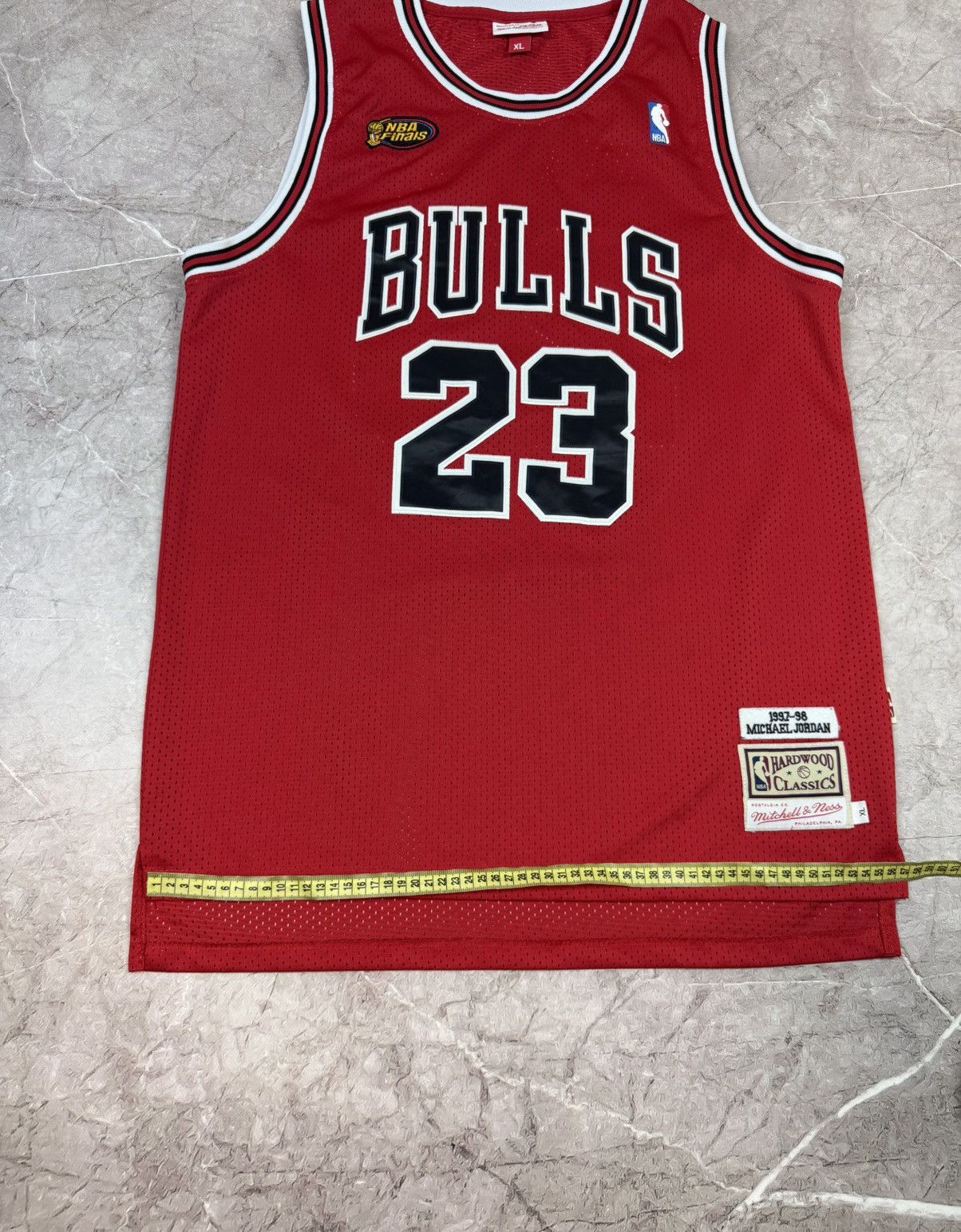 Mitchell & Ness Mitchell & Ness NBA Rep Jersey Bulls '97-'98 Michael Jordan Size US XL / EU 56 / 4 - 7 Thumbnail