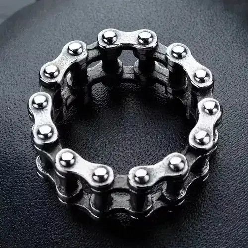 High Sport × Jewelry × Ring Of Fire Vintage Bicycle Chain Ring Size ONE SIZE - 1 Thumbnail