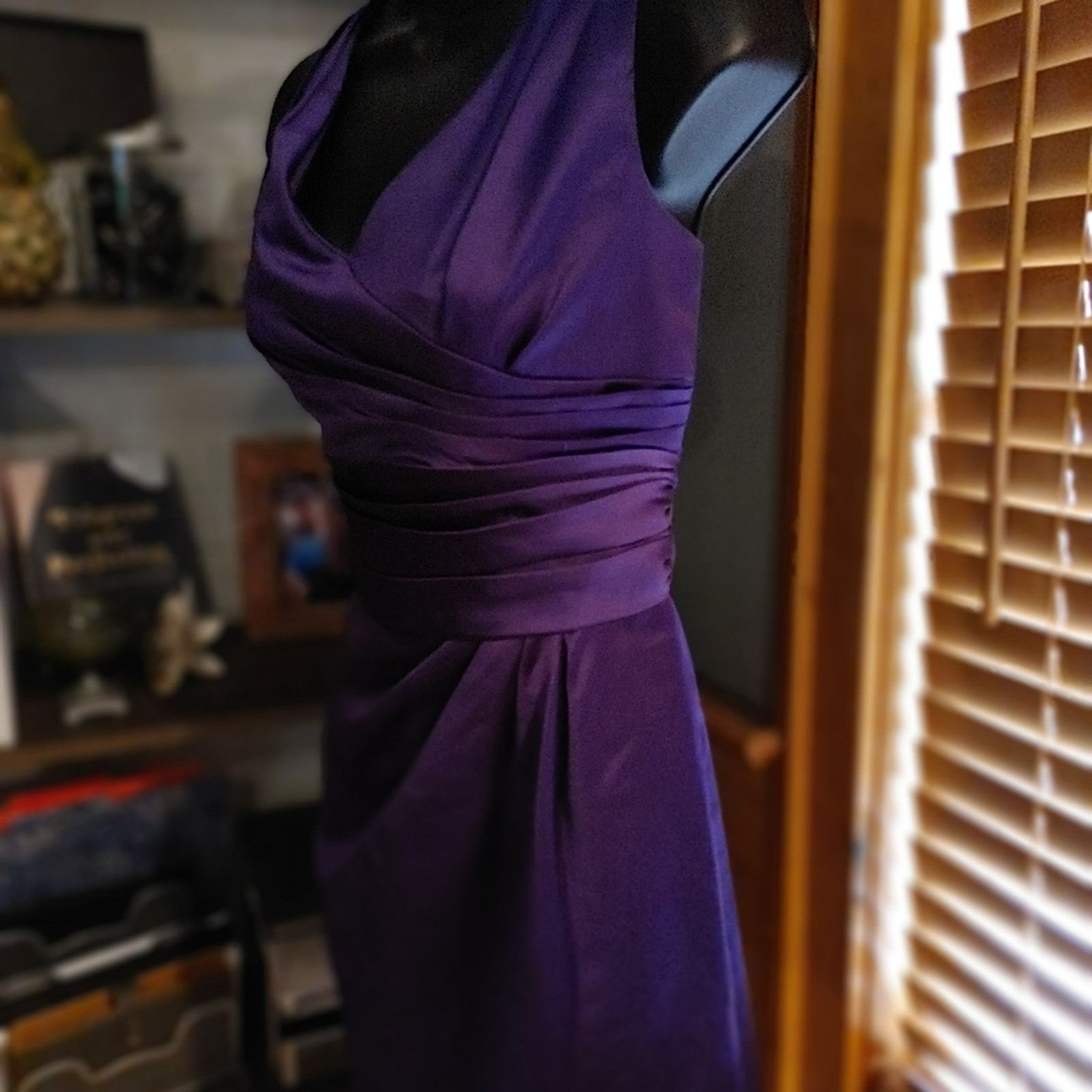 Other Purple Bridesmaid/Party Dress by David's Bridal Size M / US 6-8 / IT 42-44 - 1 Thumbnail