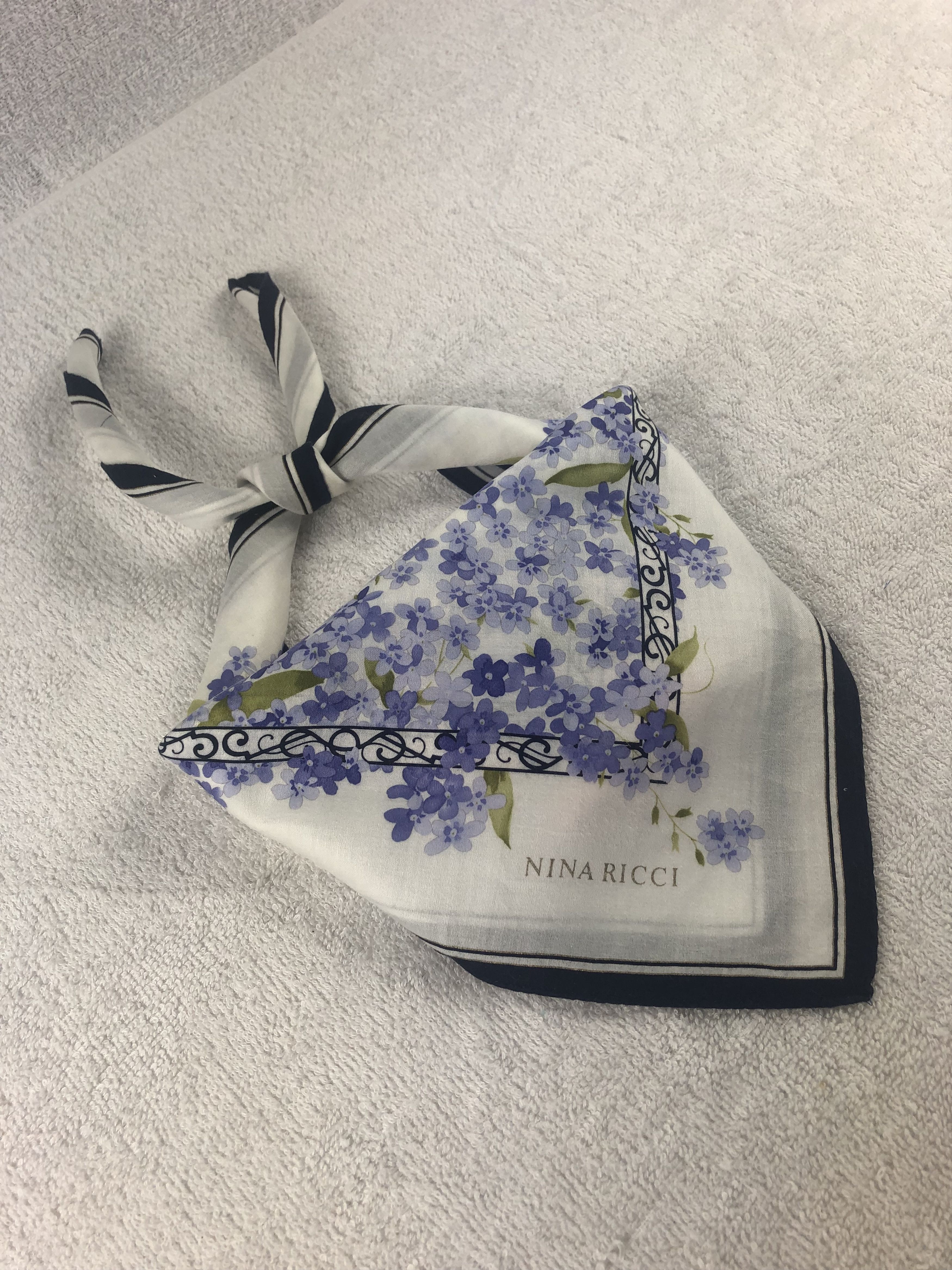 Nina Ricci Nina Ricci Handkerchief / Bandana / Neckerchief Size ONE SIZE - 2 Thumbnail