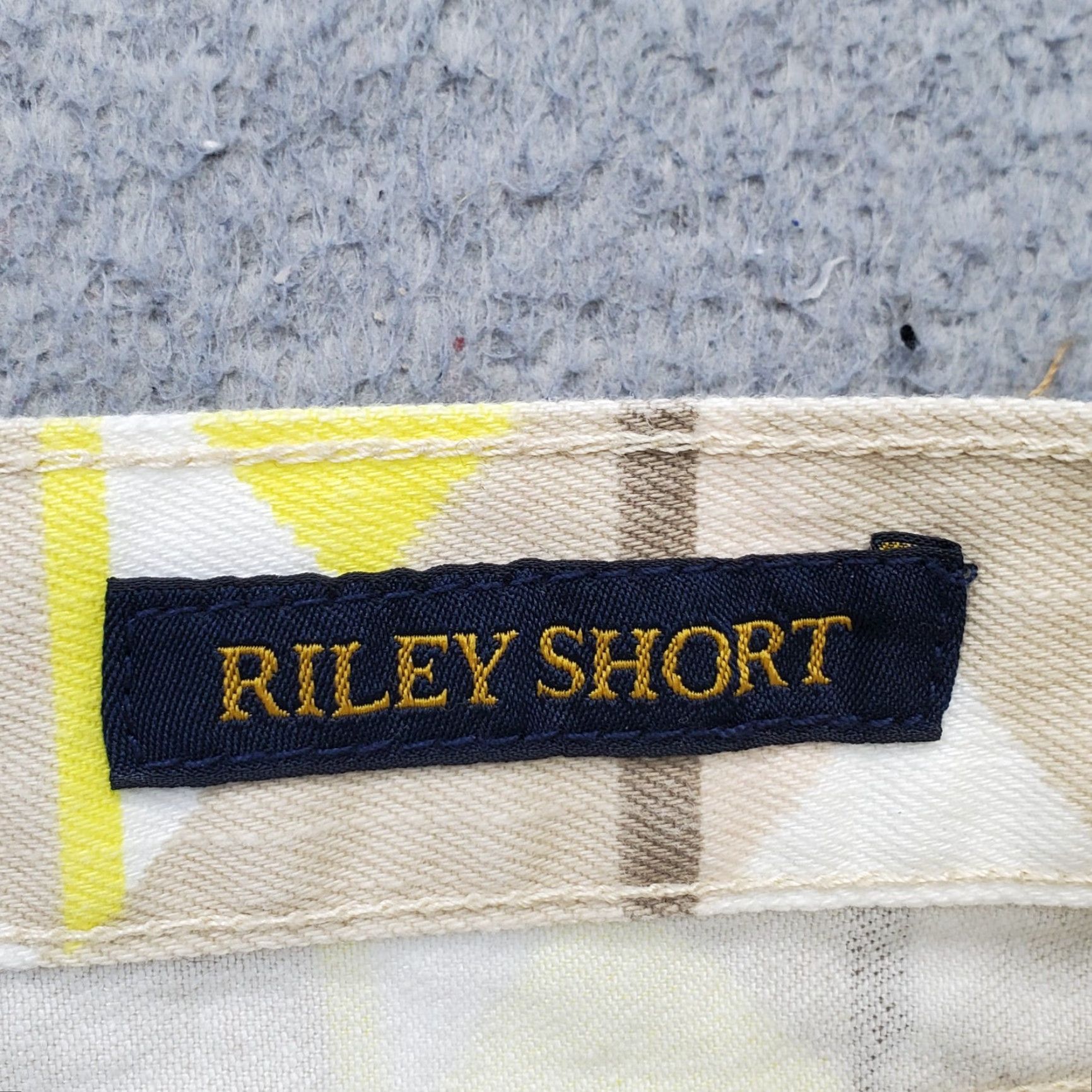 Lucky Brand Lucky Brand Riley Shorts Womens 10 Geometric Summer Comfort Fit Denim 5-Pocket Casual Travel White? Size 32" / US 10 / IT 46 - 7 Thumbnail