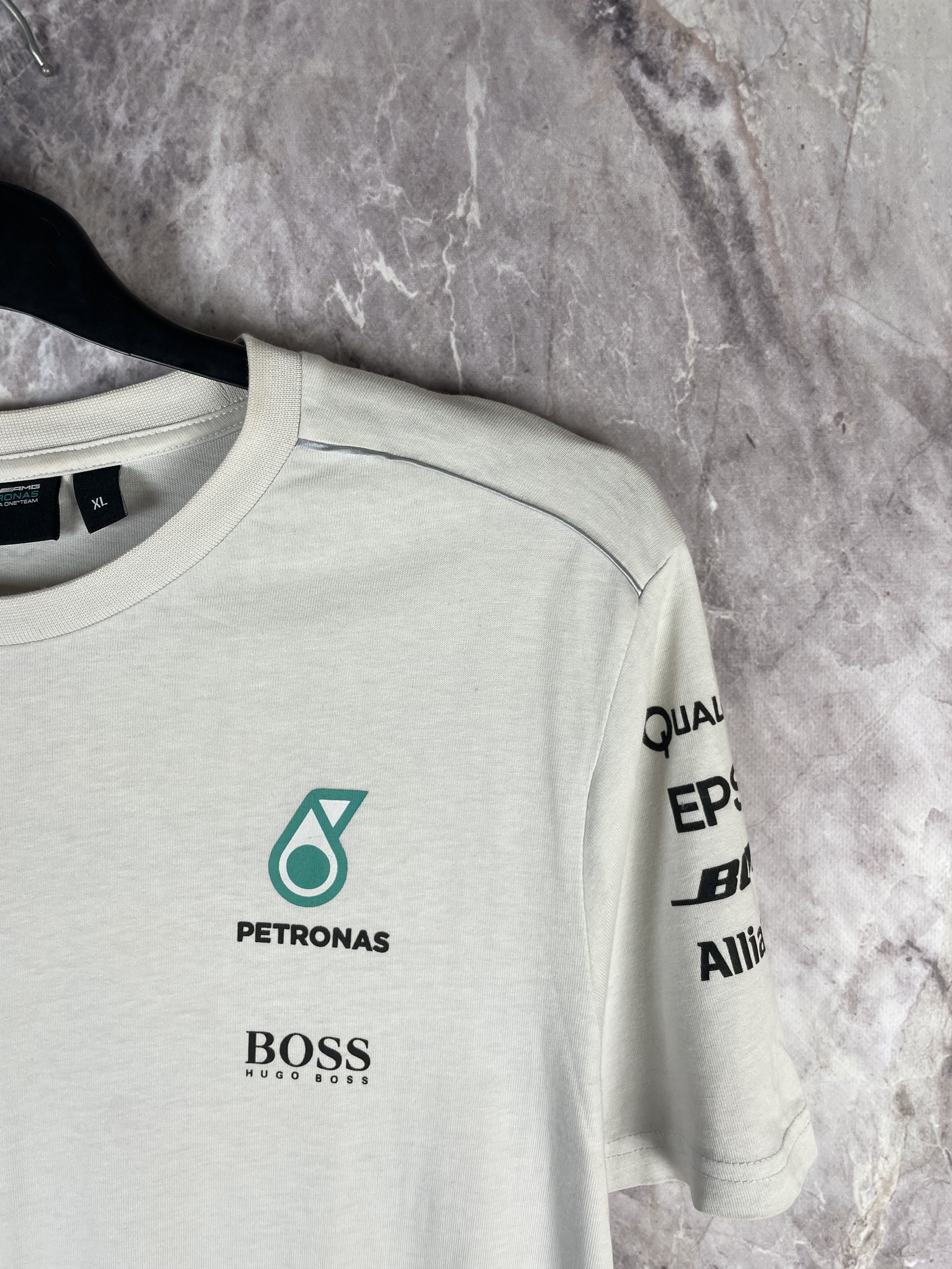 Mercedes-Benz Mercedes Benz Petronas Formula 1 Team Tee shirt Size US XL / EU 56 / 4 - 4 Thumbnail