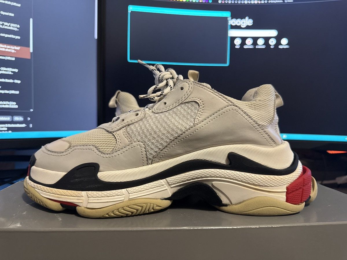 Balenciaga Balenciaga Triple S Gray/White/Red/Black Size US 7 / EU 40 - 2 Thumbnail