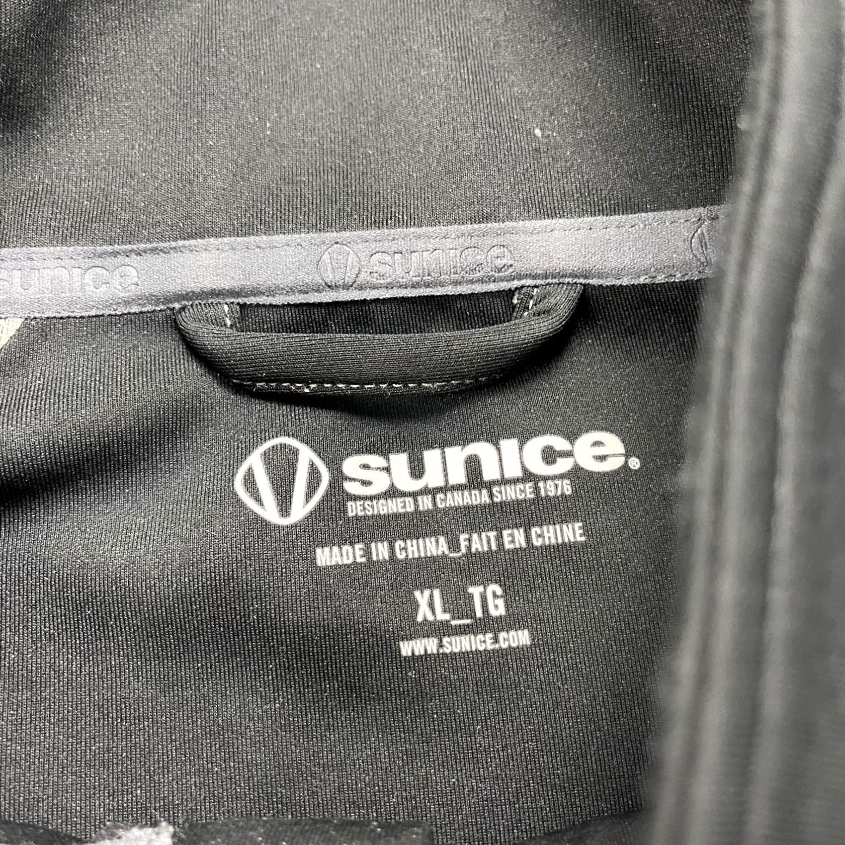 Logo 7 Sunice Jacket Mens XL Black 1/4 Zip Allendale Golf Pullover Black Sheep Logo Shirt Size US XL / EU 56 / 4 - 4 Thumbnail