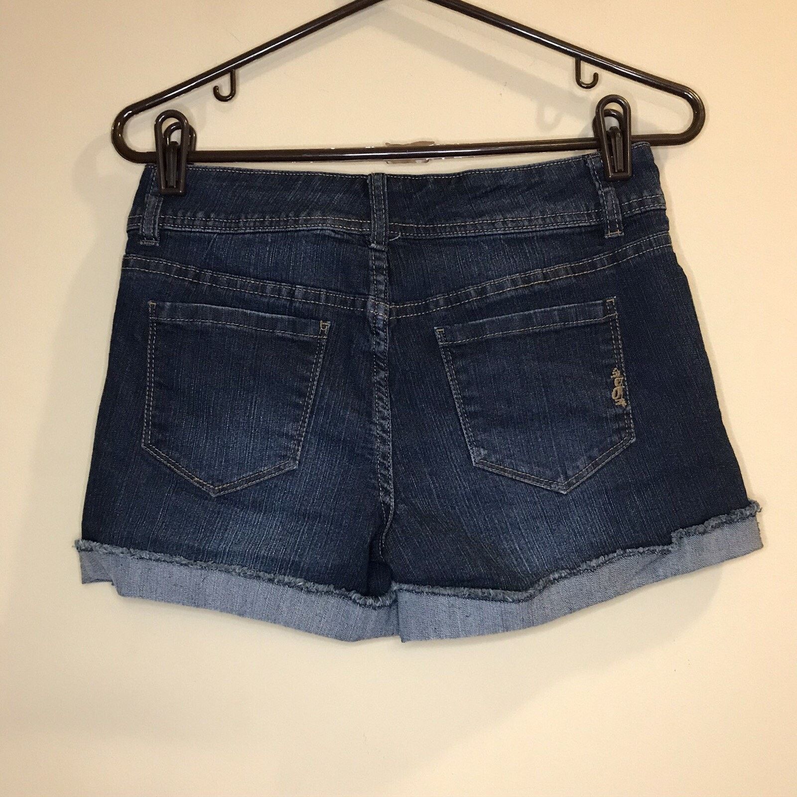 Other Daisy Fuentes Jean Shorts Cut Off Cuffed Blue Size 2 Size 26" / US 2 / IT 38 - 3 Thumbnail