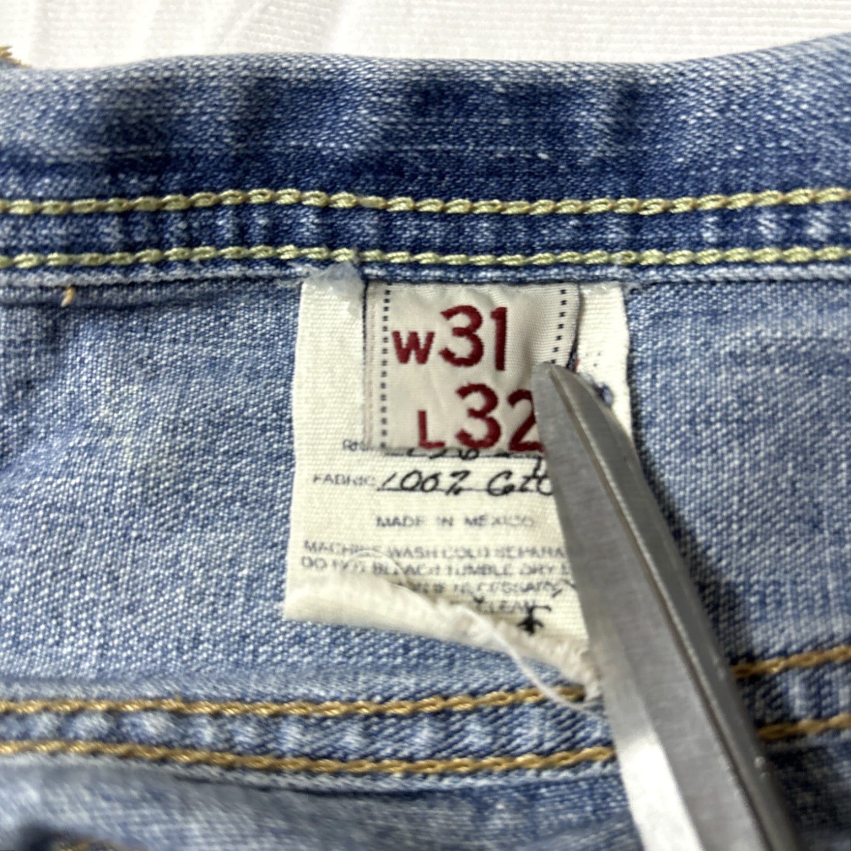 Abercrombie & Fitch Abercrombie & Fitch Men Jeans 31x32 Blue Denim Distressed Boot Cut Stretch Y2K Regular Inseam 32 Size US 31 - 4 Thumbnail