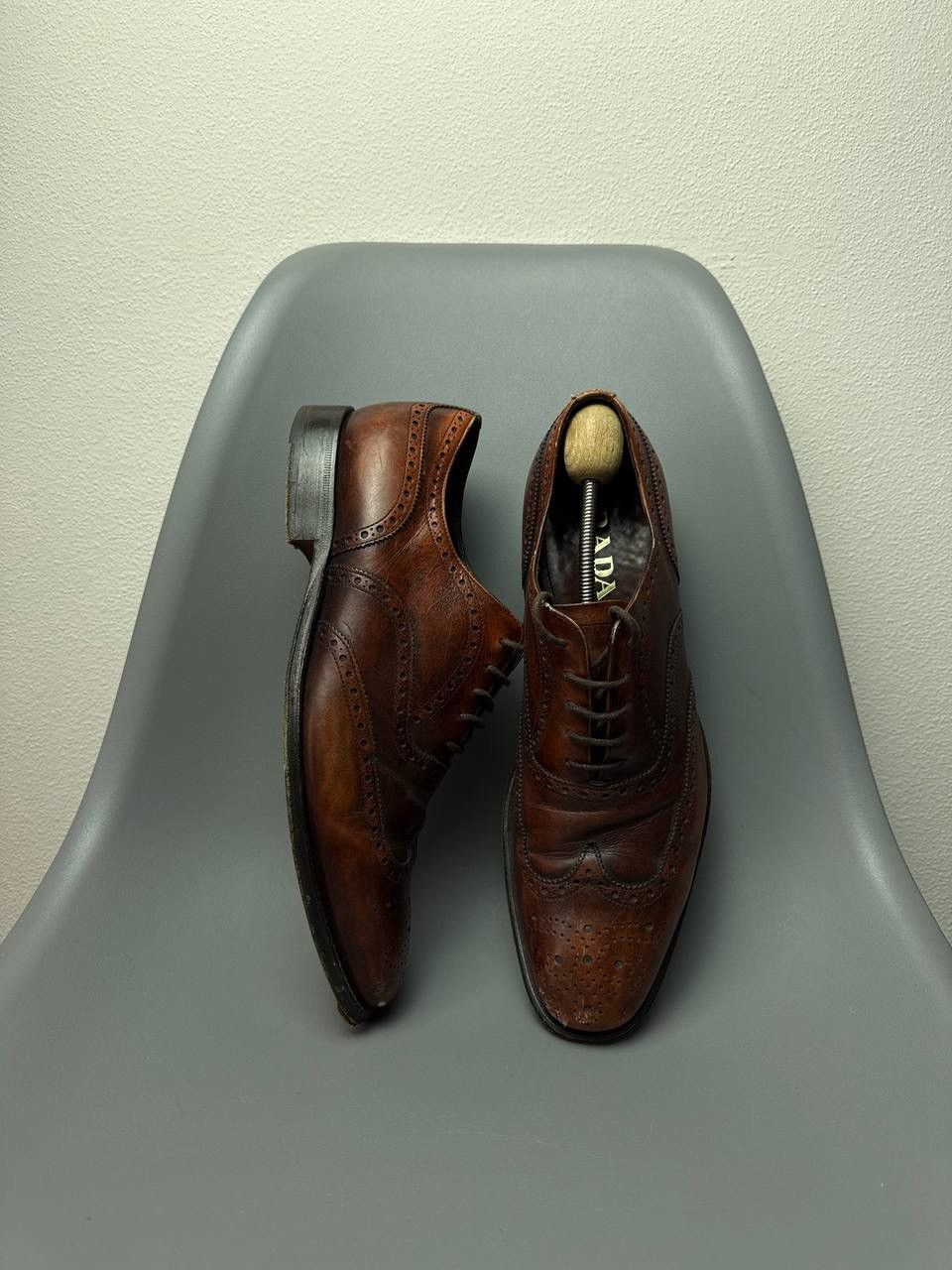 Prada LUXURY PRADA WINGTIP FULL BROGUE SHOES BROWN Size US 8 / EU 41 - 1 Thumbnail