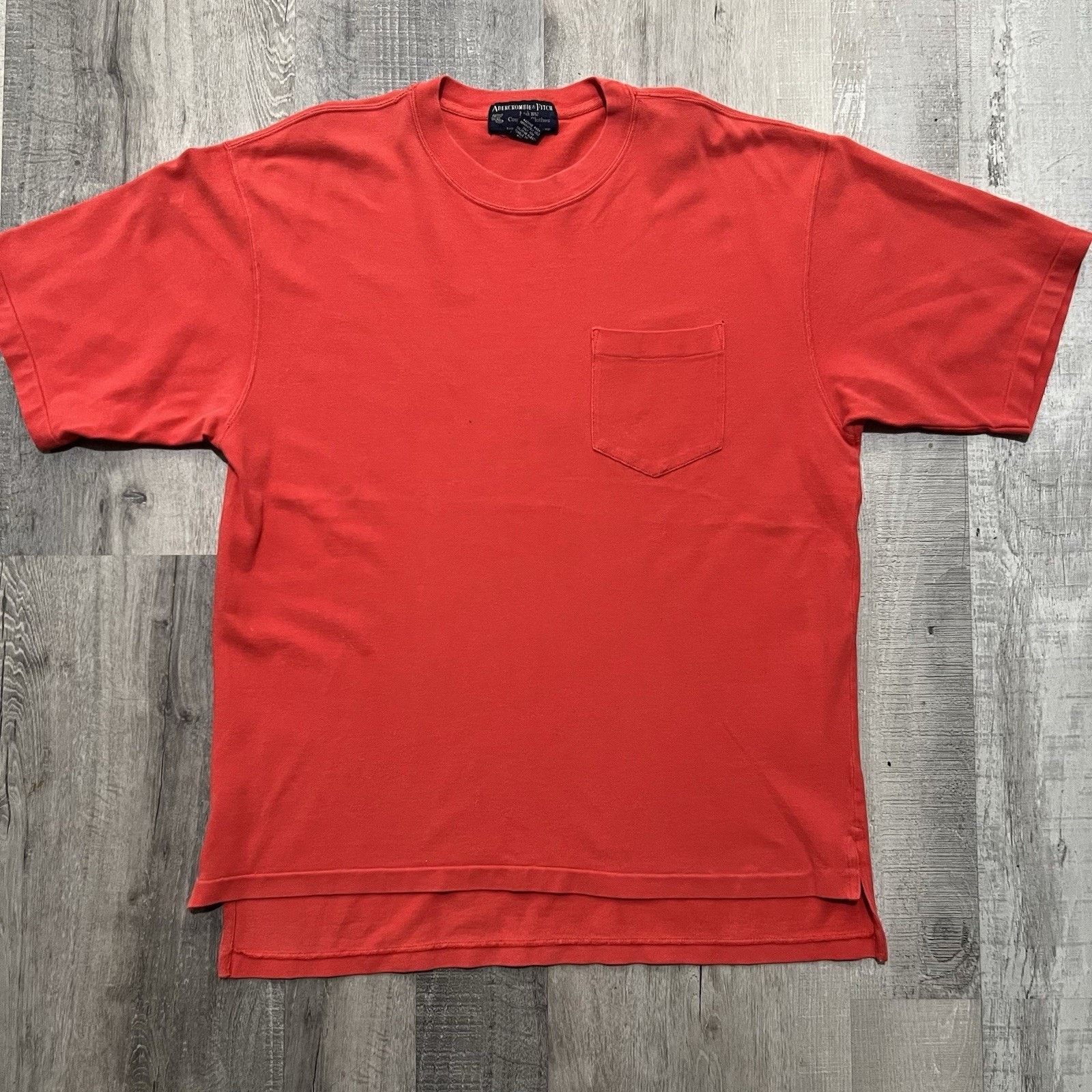 Abercrombie & Fitch VTG Abercrombie & Fitch Coral Red Cotton Pocket T Shirt M Size US M / EU 48-50 / 2 - 1 Thumbnail