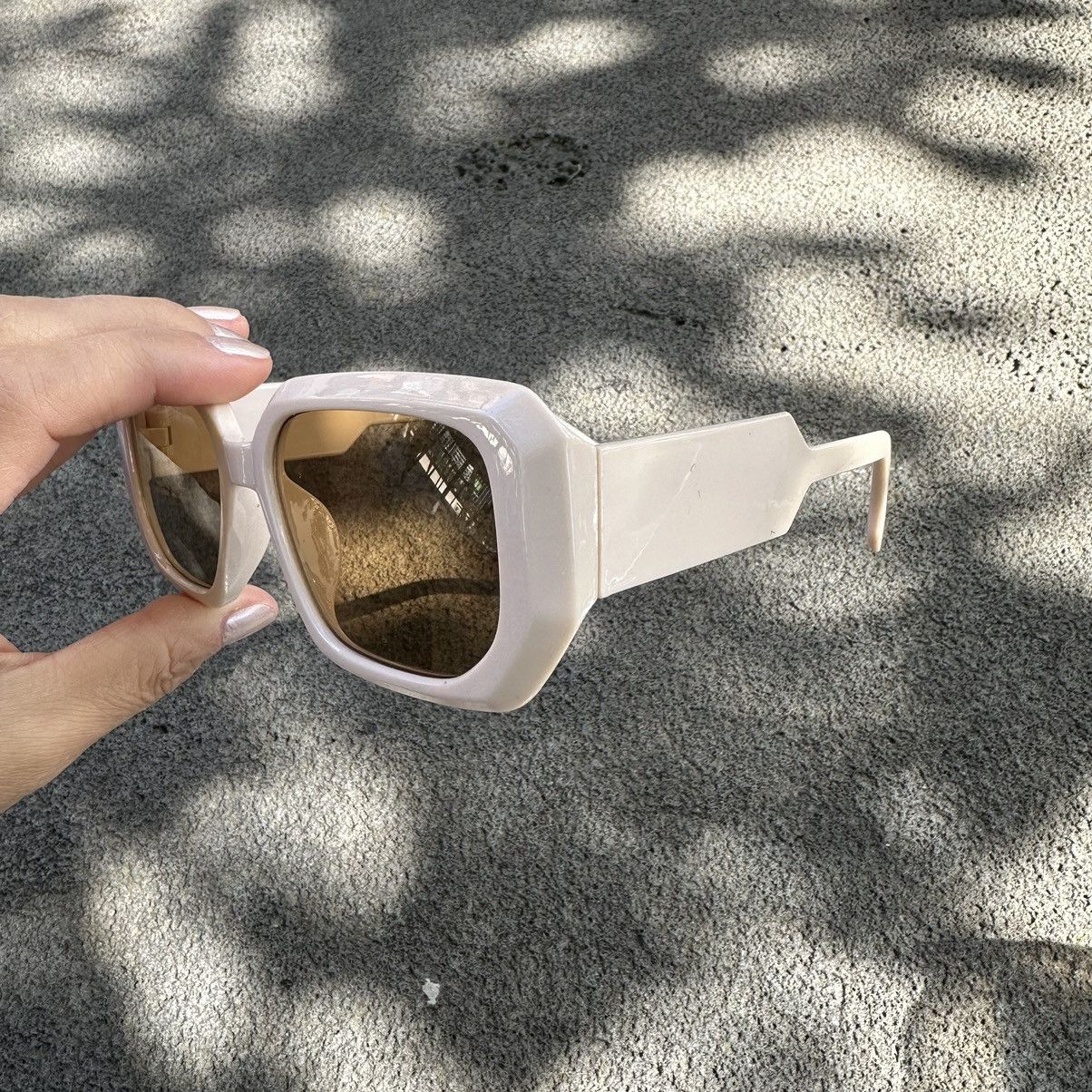 Other Y2K Unisex Sunglasses Retro Fashion Shades LE97179-02 Size ONE SIZE - 2 Thumbnail