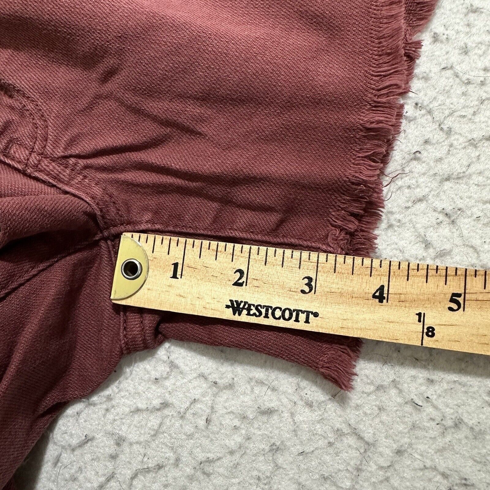American Eagle Outfitters American Eagle 2 Burgundy Dark Red Denim Shorts 4" Inseam Size 26" / US 2 / IT 38 - 11 Thumbnail