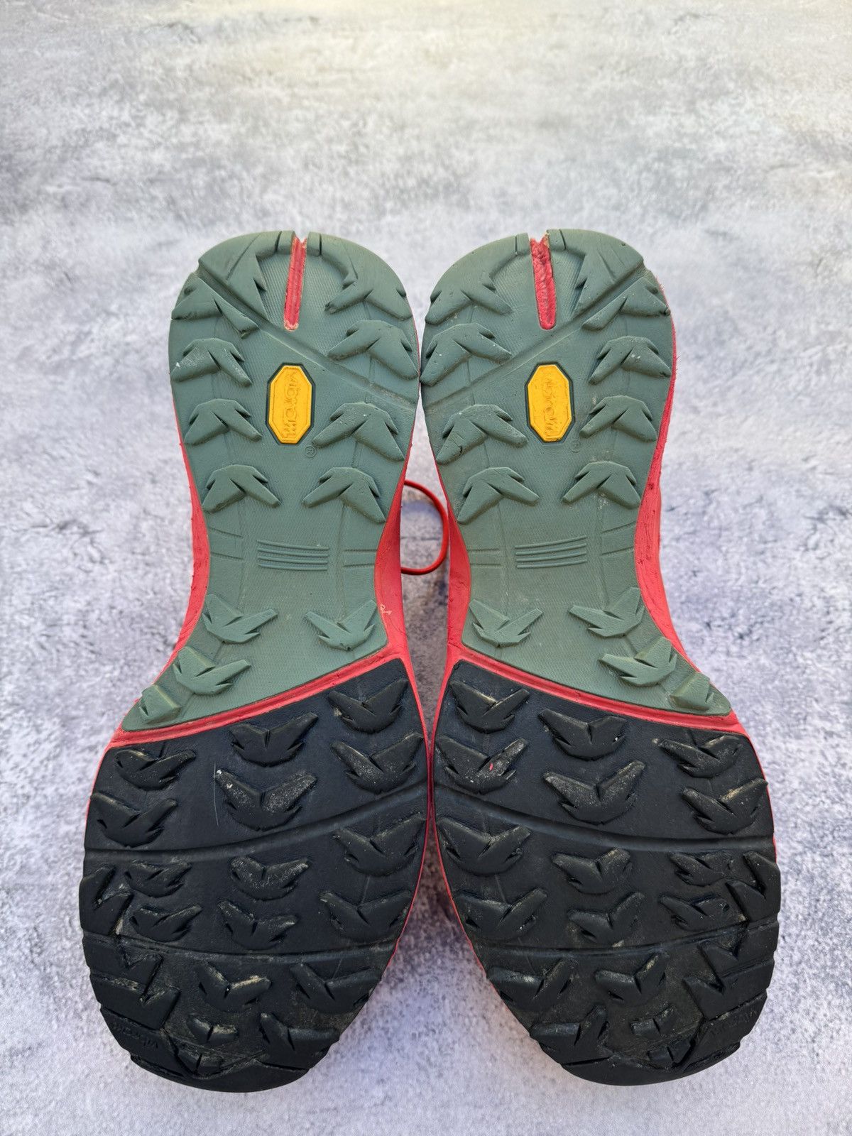 Arc'teryx × Vintage Sneaker’s ARC’TERYX Norvan Vibram Size US 9 / EU 42 - 4 Thumbnail