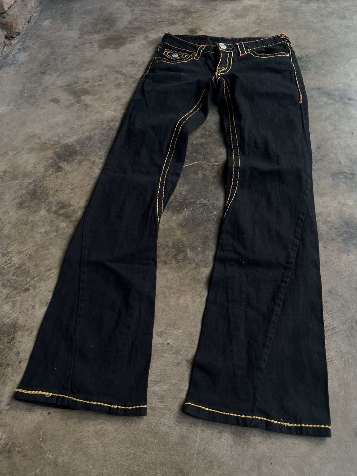 If Six Was Nine TRUE RELIGION BLACK FLARE BOOTCUT DENIM JEANS PANTS PATTERN Size US 26 / EU 42 - 7 Thumbnail