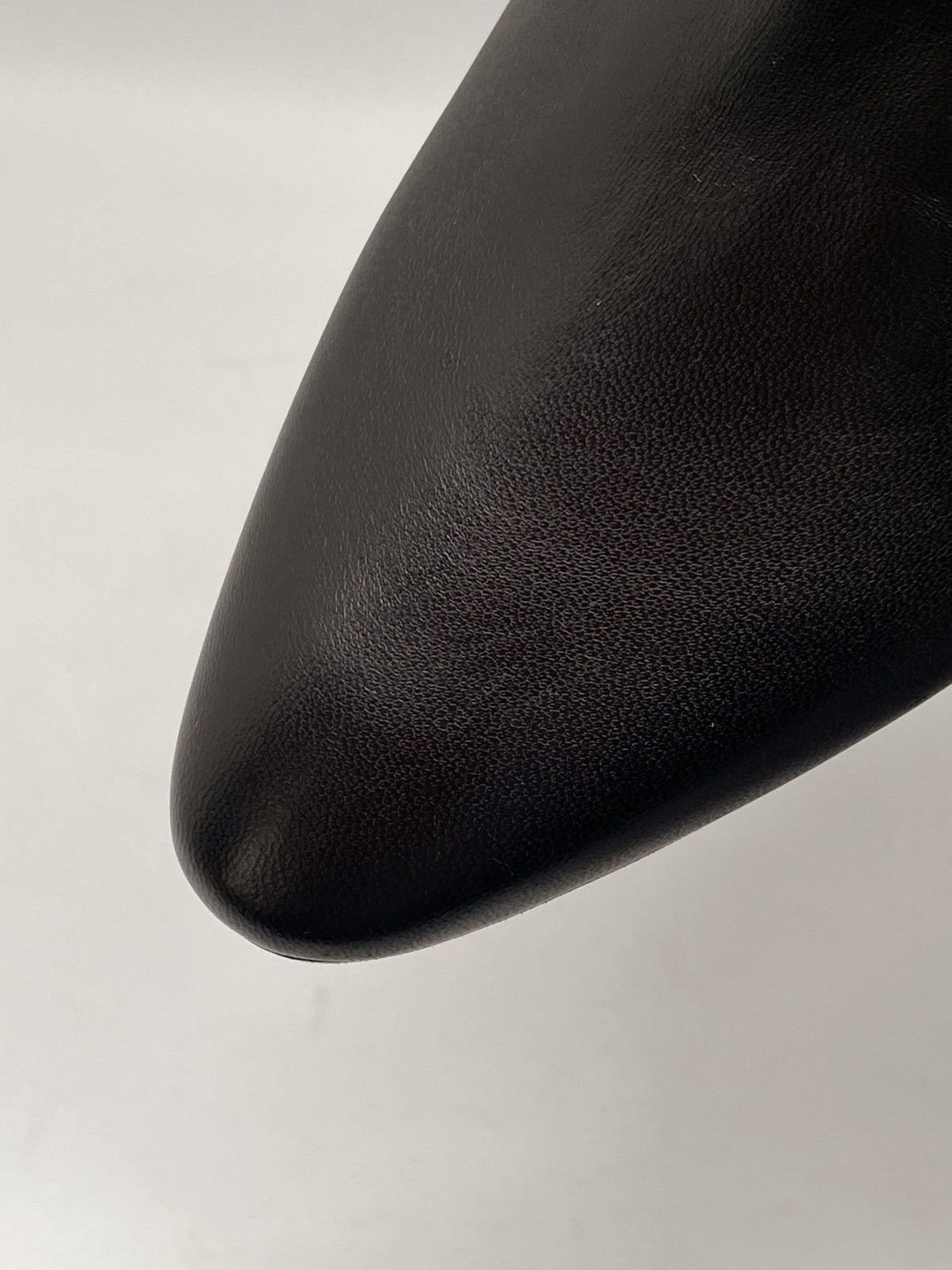 Manolo Blahnik Manolo Blahnik Calasso 90MM Ruched Leather Boots size 38.5 Size US 8.5 / IT 38.5 - 8 Thumbnail