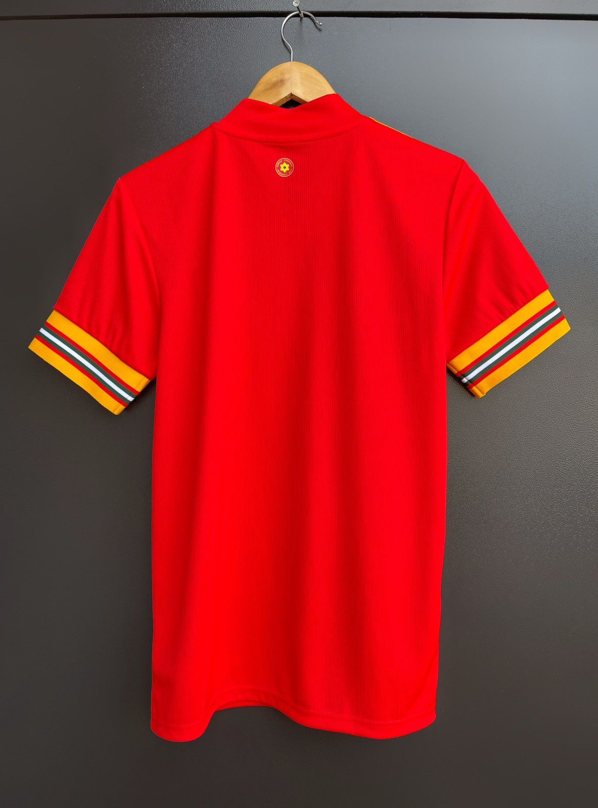 Adidas 2020 Wales soccer jerseys EURO CUP Wales football shirt BALE Size US S / EU 44-46 / 1 - 7 Thumbnail