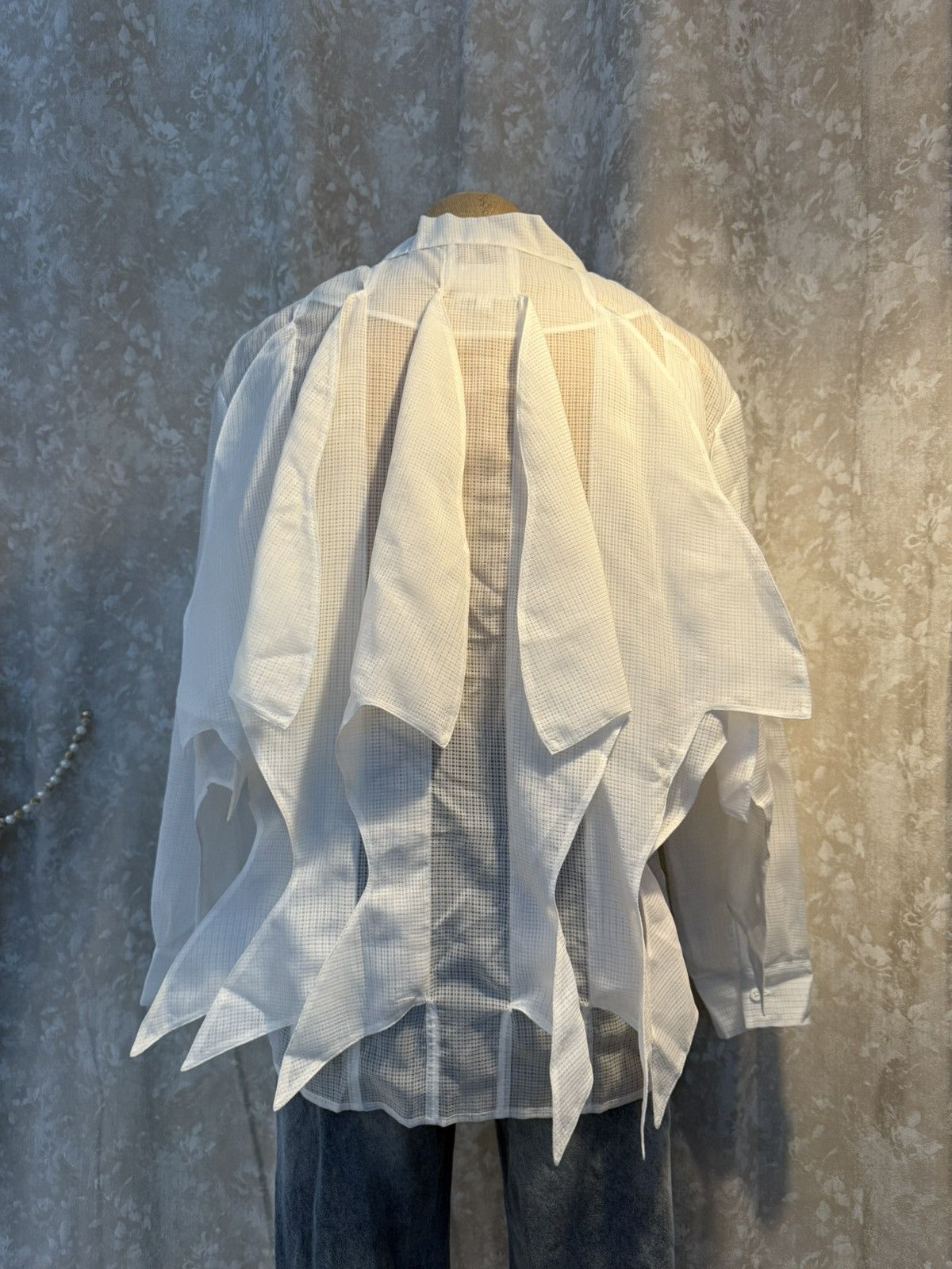 Other Size L - Sheer White Shark Fin Jacket Size US L / EU 52-54 / 3 - 10 Thumbnail
