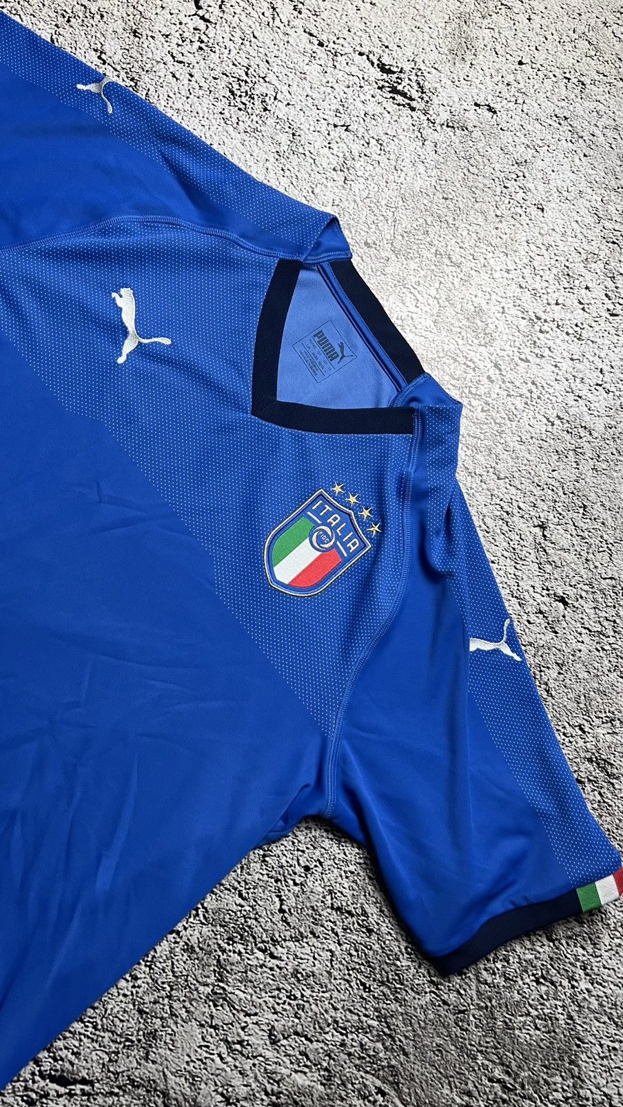 Puma Italy national football team puma jersey y2k Size US L / EU 52-54 / 3 - 2 Thumbnail