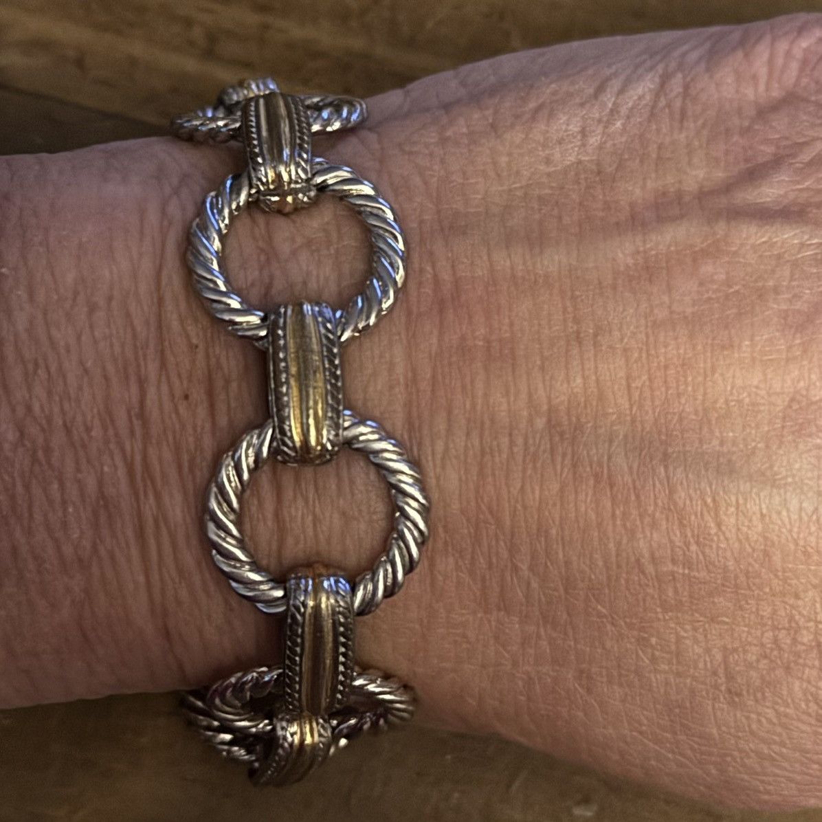 Other Two tone chunky circle link toggle bracelet Size ONE SIZE - 4 Thumbnail