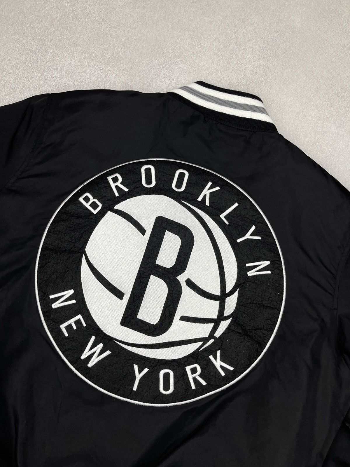 NBA Primark NBA Brooklyn Nets Durant 7 Bomber Jacket Black Size US M / EU 48-50 / 2 - 11 Thumbnail