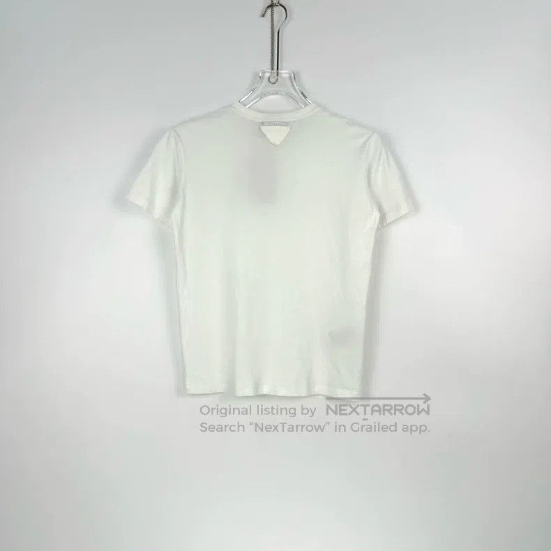 Prada Prada White cloth triangle label short sleeves Size US M / EU 48-50 / 2 - 4 Thumbnail