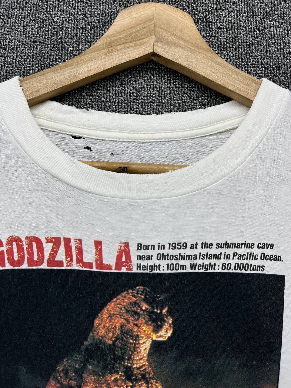 Japanese Brand × Vintage Vintage 90s Godzilla Movie T Shirt Size US L / EU 52-54 / 3 - 7 Thumbnail
