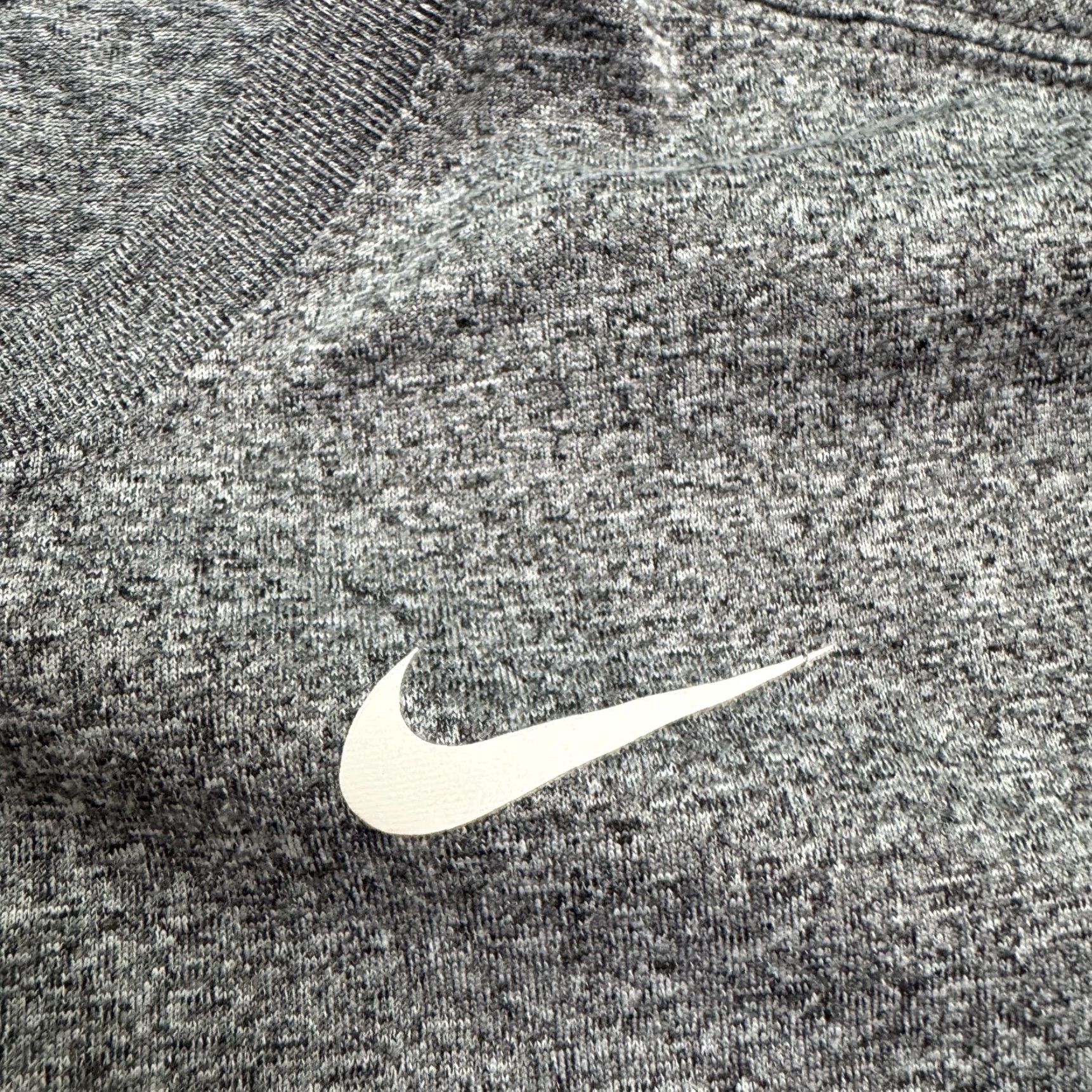 Nike Nike Dri-Fit T-Shirt Women's Medium Heather Gray Performance Tee The Nike Tee Dri-Fit Active T-Shirt Womens Medium Heather Gray Performance Tee Size M / US 6-8 / IT 42-44 - 5 Thumbnail