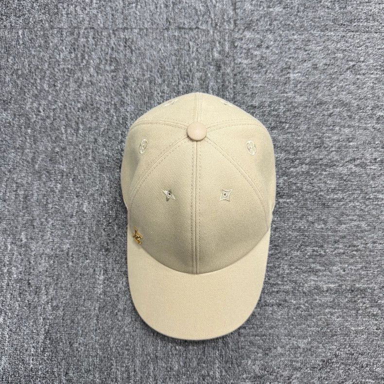 Louis Vuitton Louis Vuitton Hot style presbyopia gold logo curved brim ha Size ONE SIZE - 4 Thumbnail