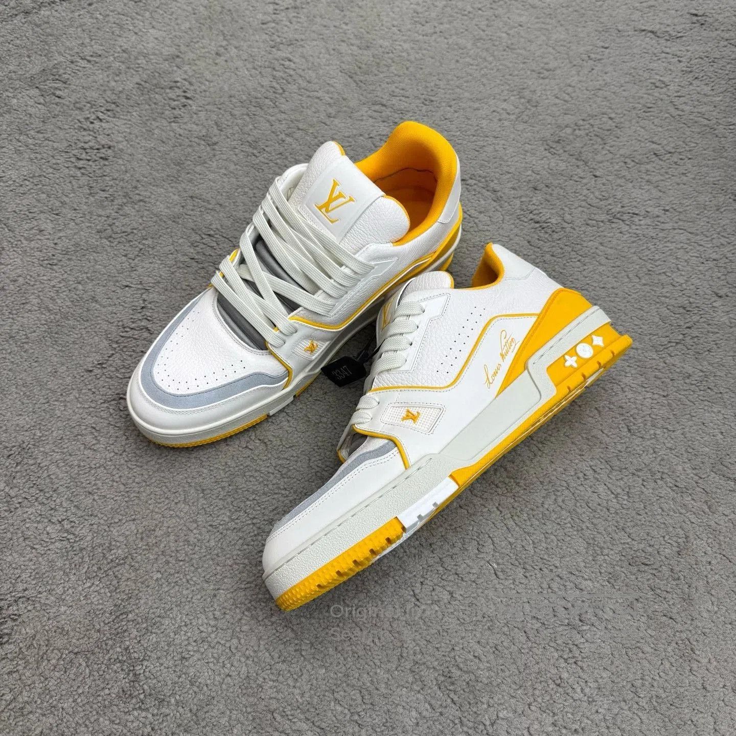 Louis Vuitton Louis Vuitton Trainer 42 Yellow White Unisex. Size US 9 / EU 42 - 2 Thumbnail