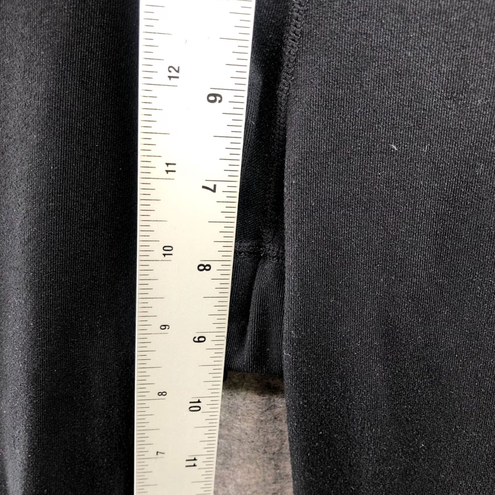 Athleta Athleta Sonar Crop Capri Leggings Womens XS Black Running Zip Pocket Activewear Size 26" / US 2 / IT 38 - 6 Thumbnail