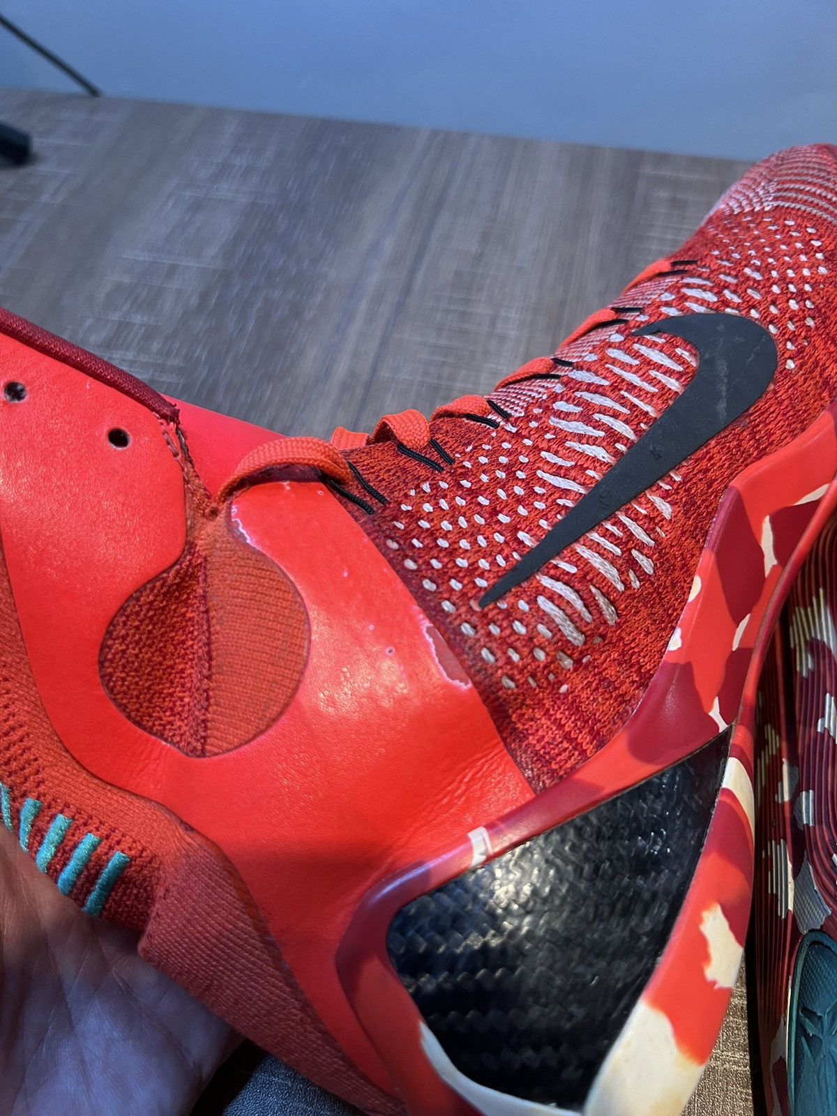 Nike Nike Kobe 9 Elite Christmas 2014 Mens Sneaker Size 8.5 Size US 8.5 / EU 41-42 - 6 Thumbnail