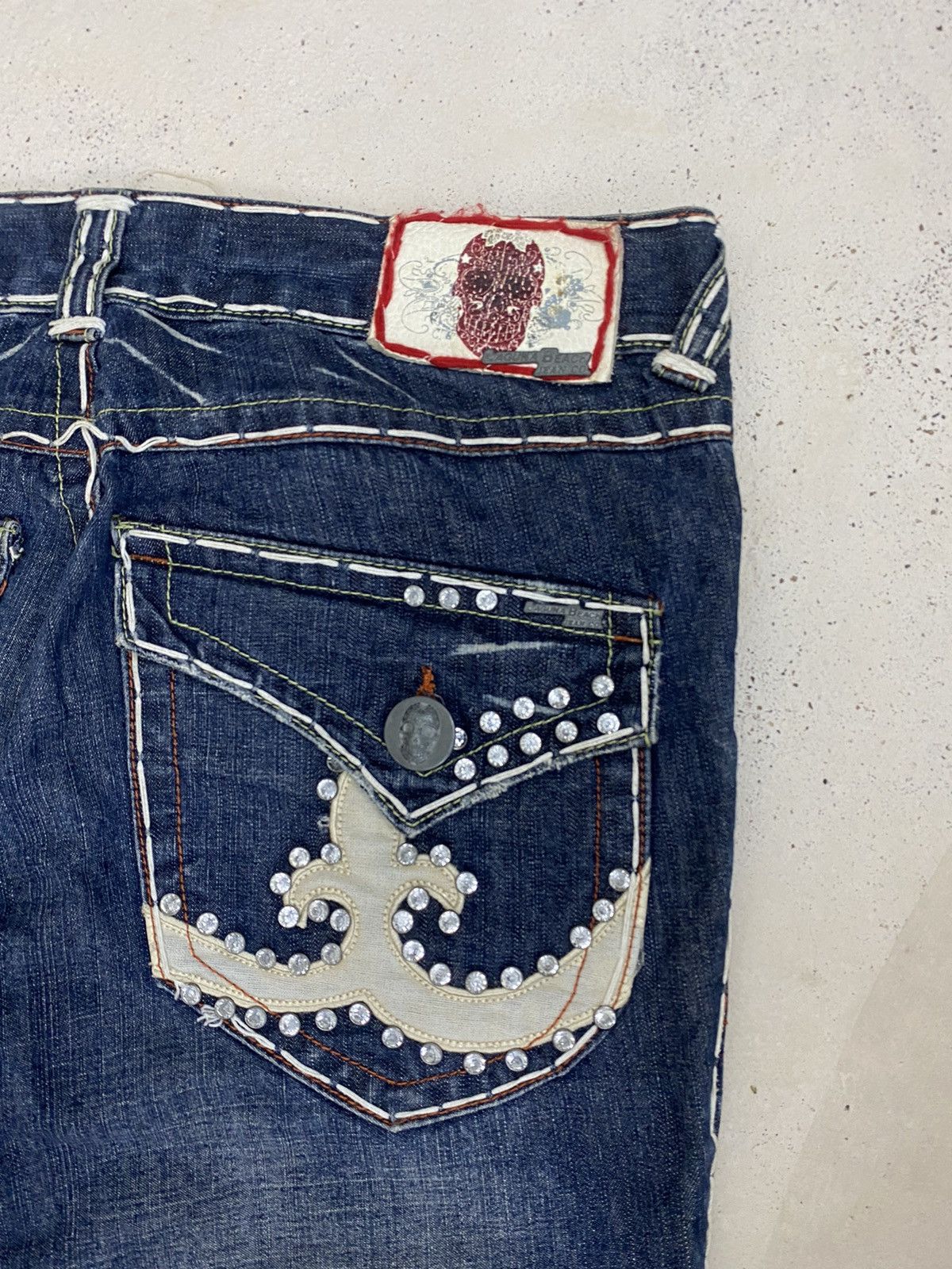 If Six Was Nine Flare Laguna Beach USA Skulls Button Pocket Embellished Size US 33 - 17 Thumbnail